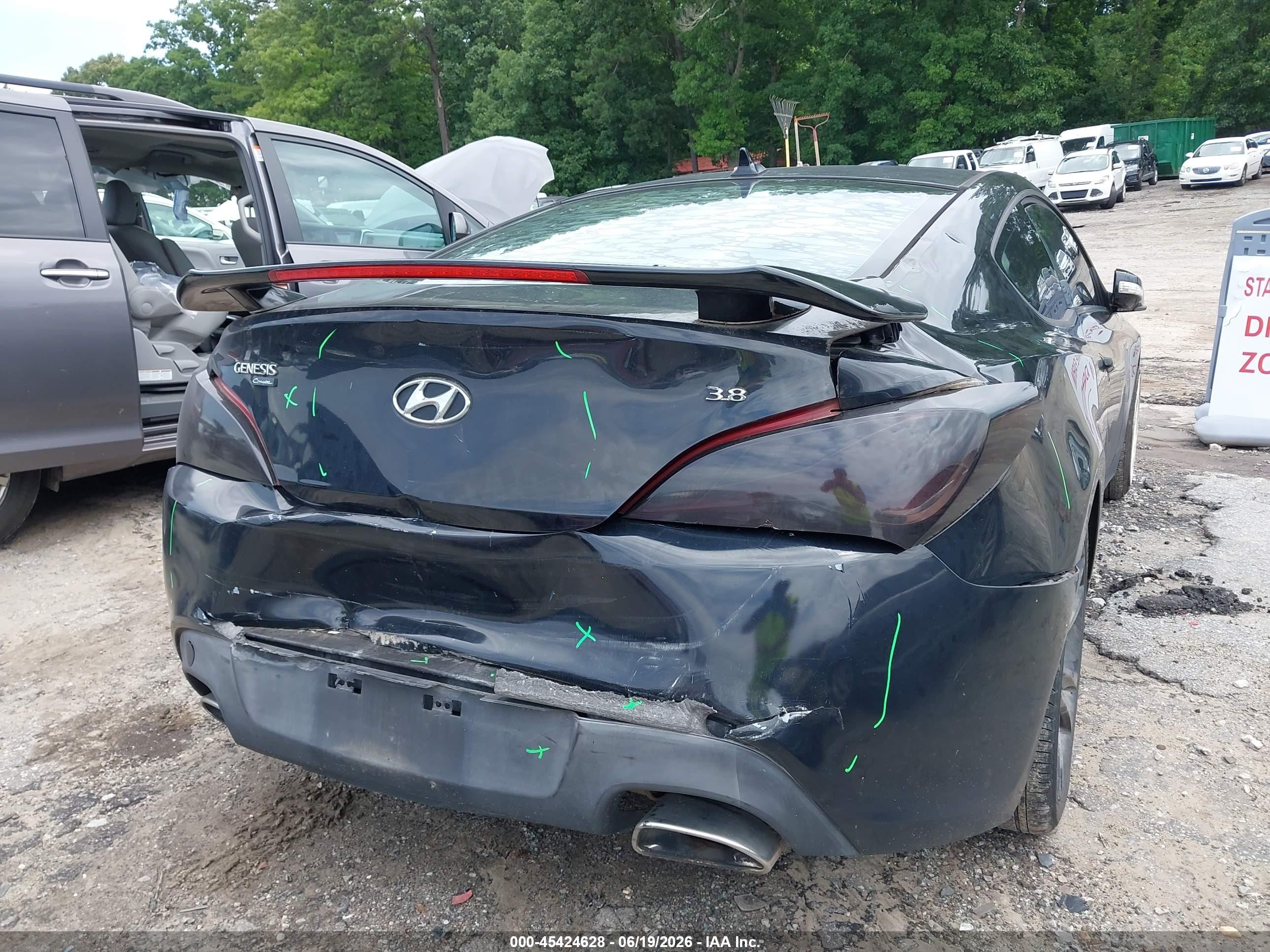 2010 Hyundai Genesis 3.8 Track Black vin: KMHHU6KH3AU027972