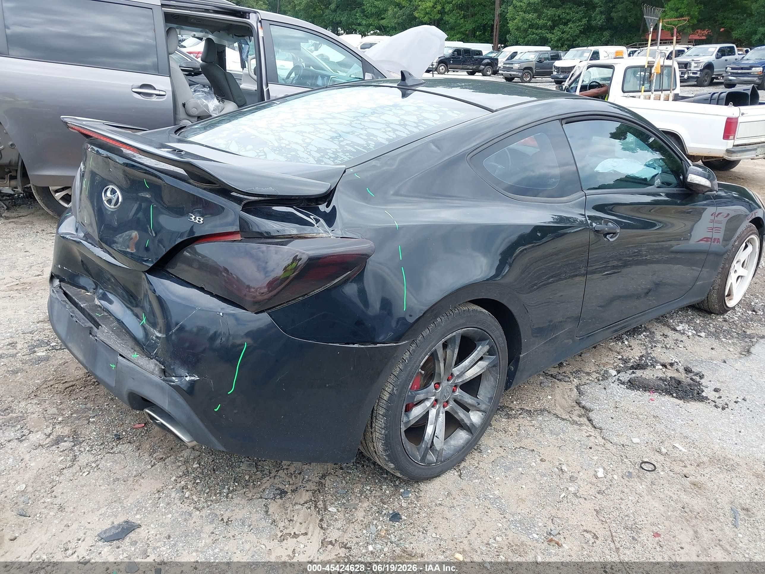 2010 Hyundai Genesis 3.8 Track Black vin: KMHHU6KH3AU027972