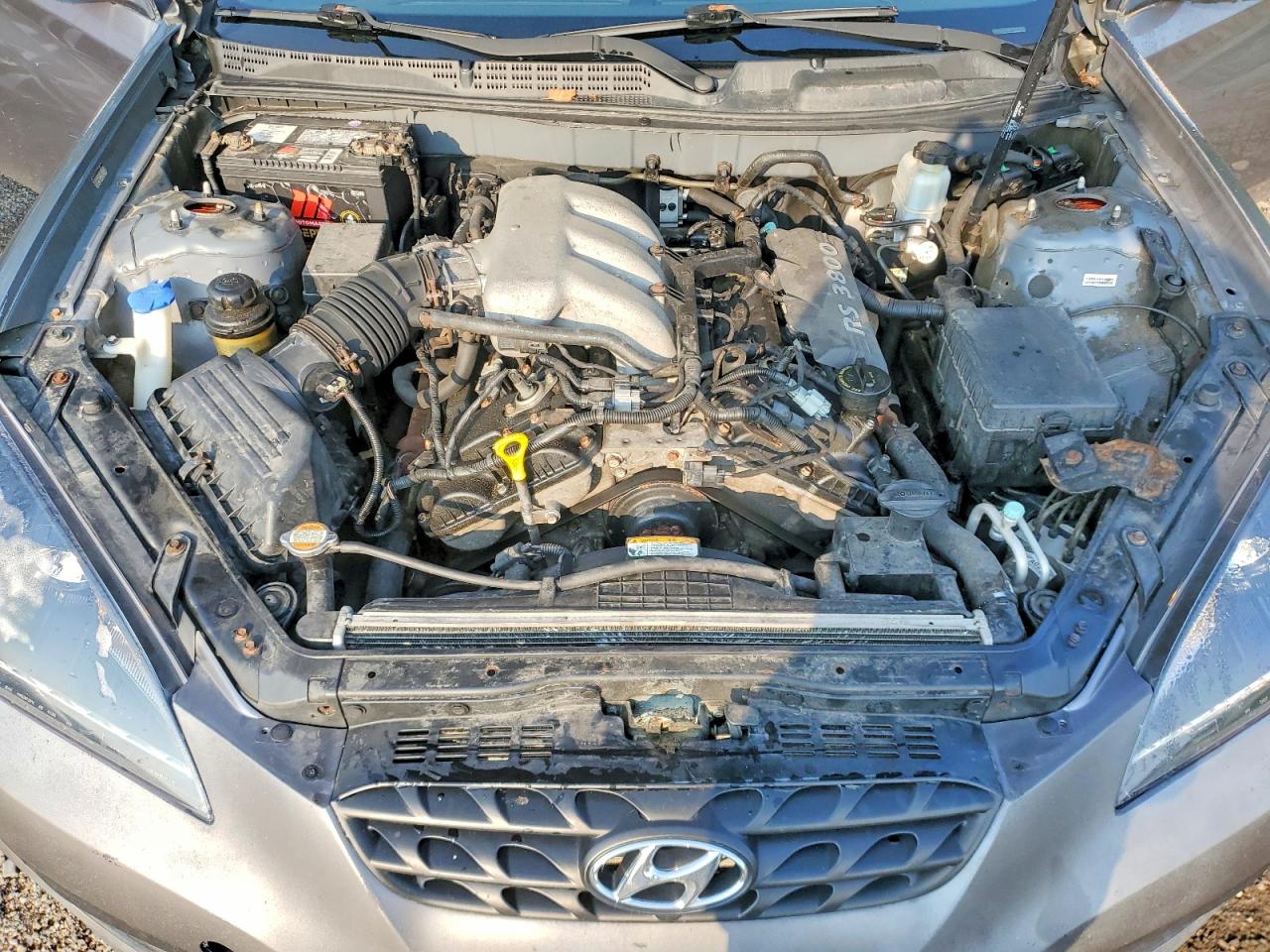 2011 Hyundai Genesis Coupe 3.8l Gray vin: KMHHU6KH3BU048001