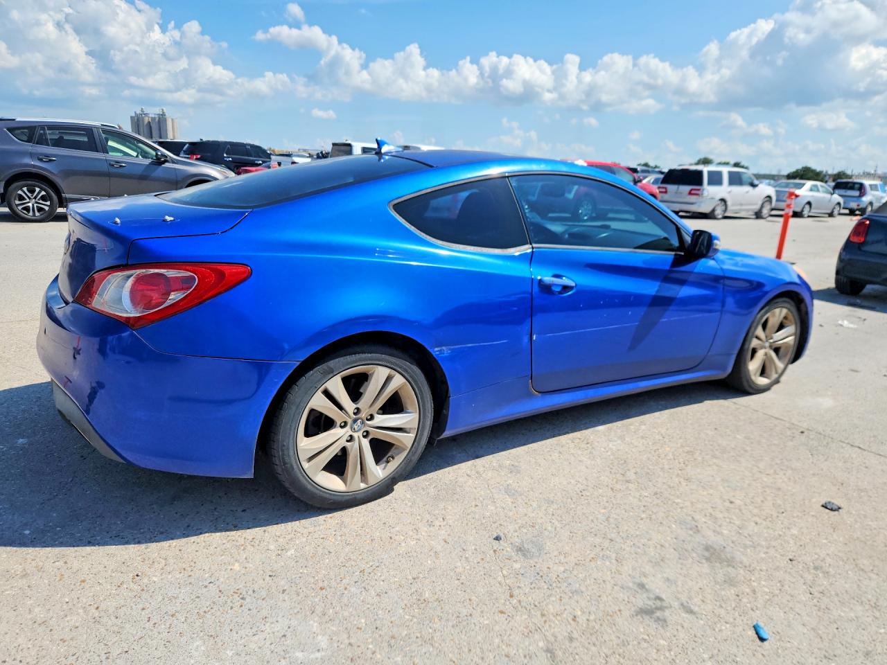 2011 Hyundai Genesis Coupe 3.8l Grand Touring Blue vin: KMHHU6KH4BU050808
