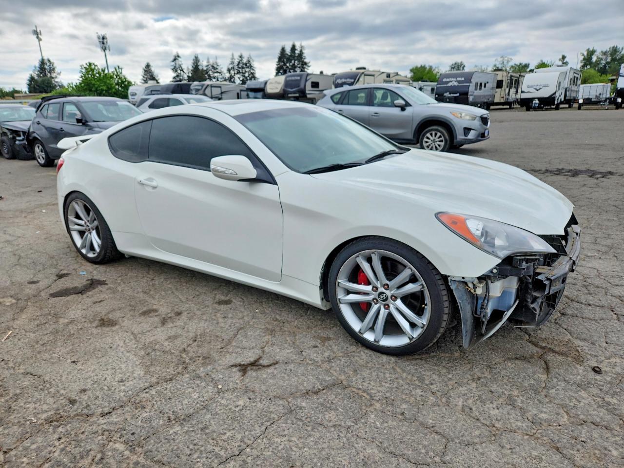 2011 Hyundai Genesis Coupe 3.8l White vin: KMHHU6KH4BU062215