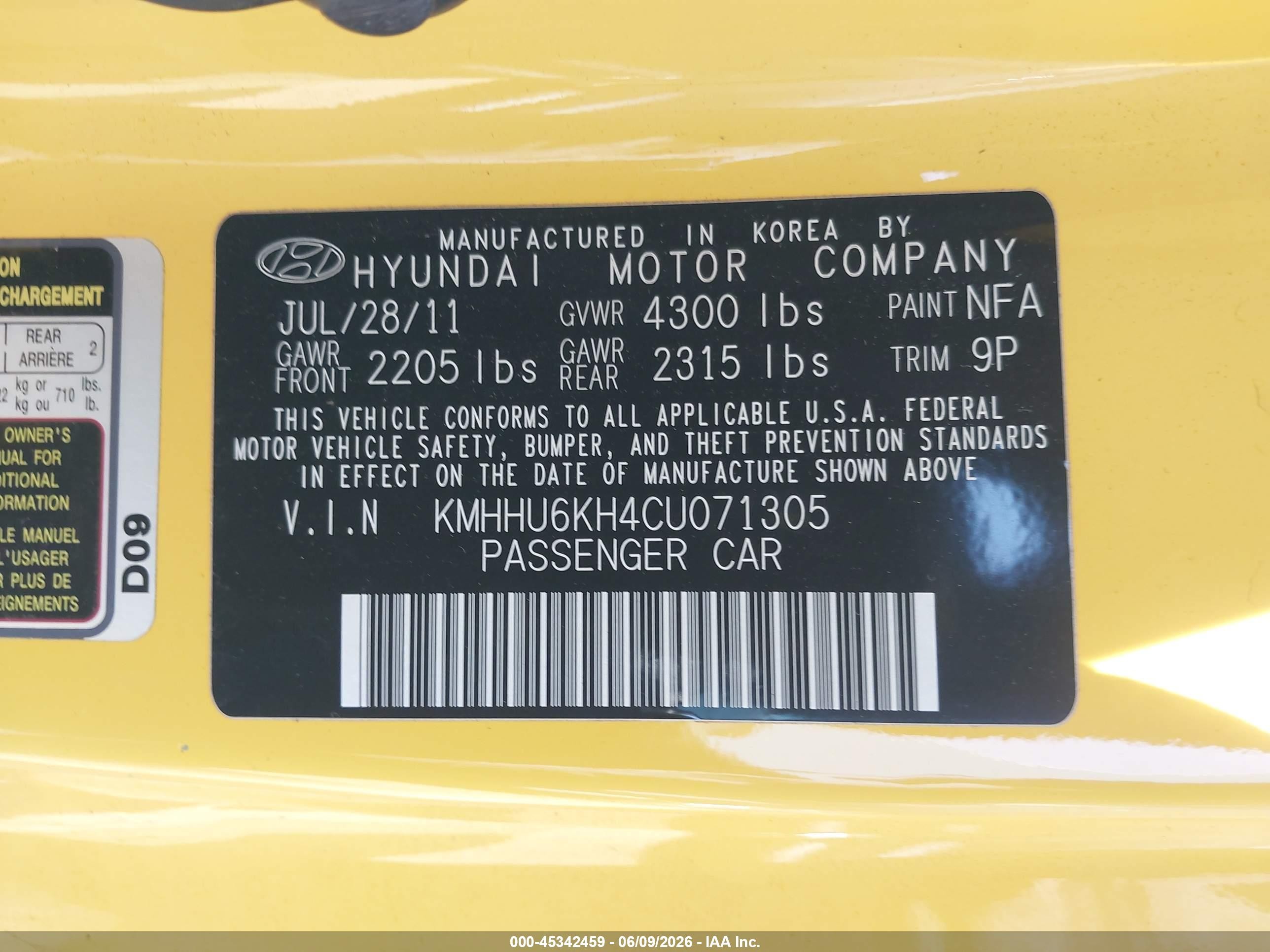 2012 Hyundai Genesis 3.8 R-spec Yellow vin: KMHHU6KH4CU071305