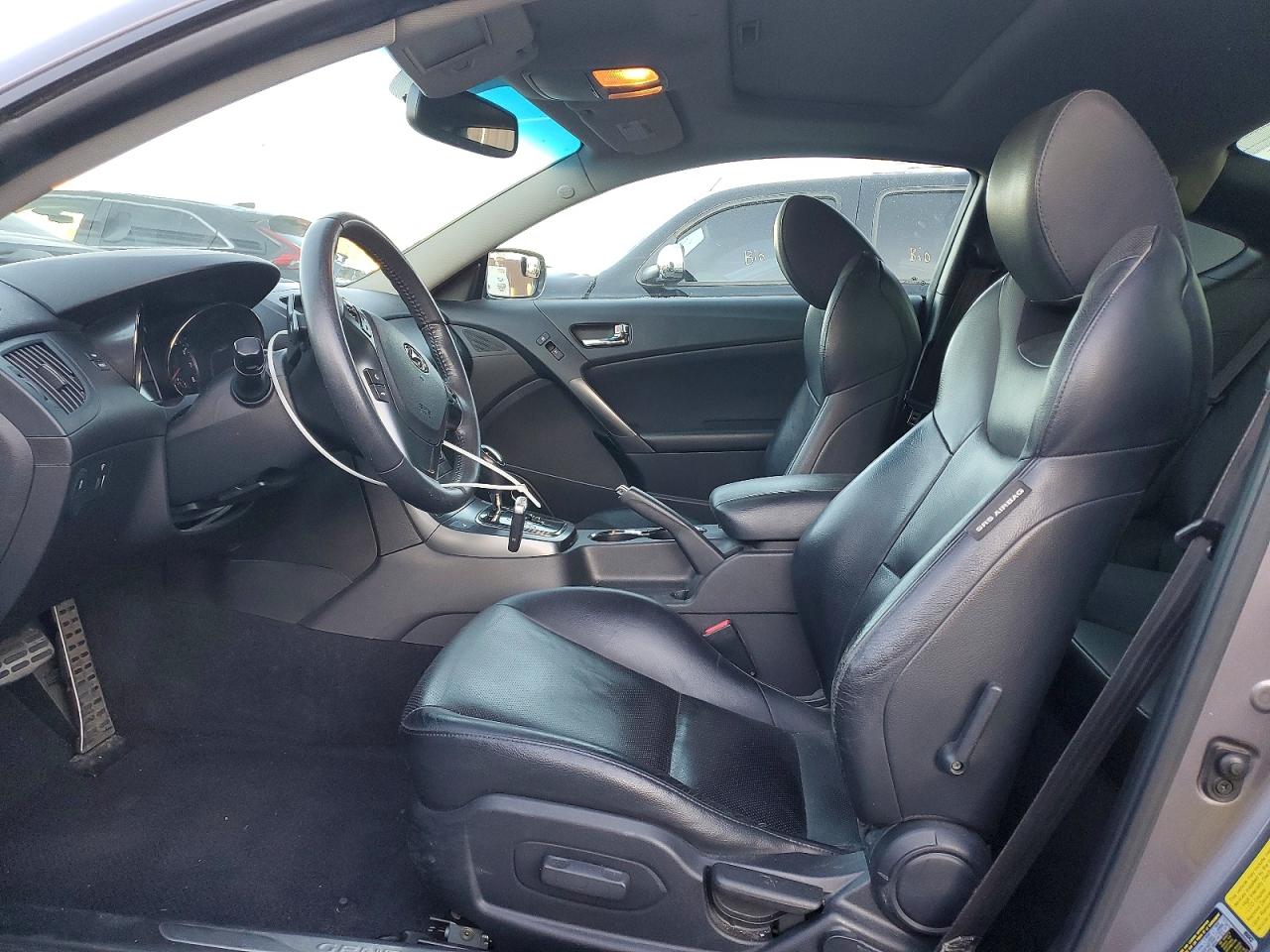 2012 Hyundai Genesis Coupe 3.8l Silver vin: KMHHU6KH4CU072423