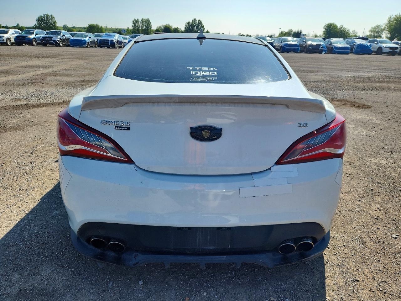2010 Hyundai Genesis Coupe 3.8l White vin: KMHHU6KH5AU033272