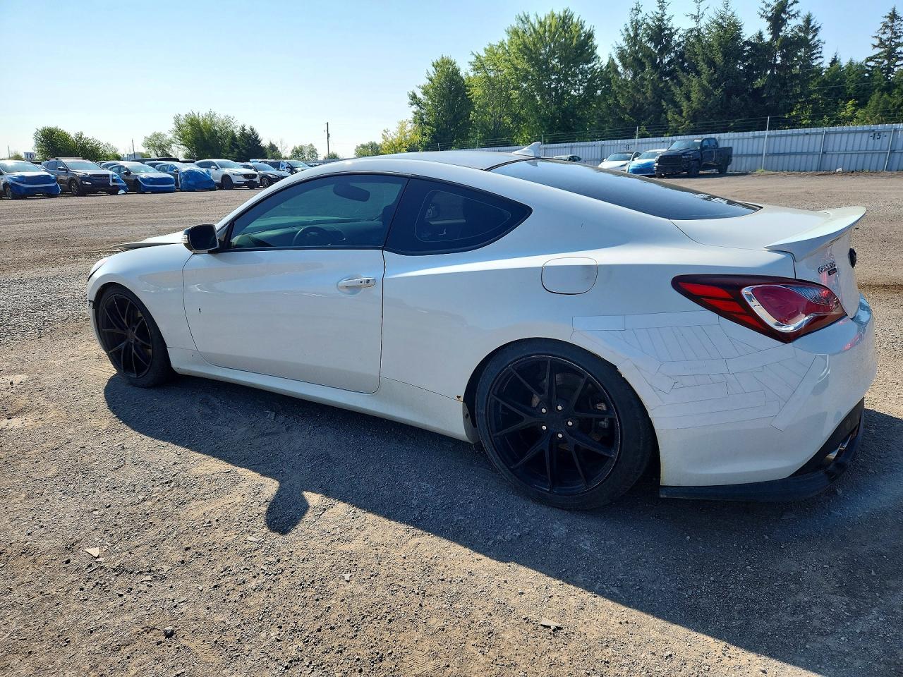 2010 Hyundai Genesis Coupe 3.8l White vin: KMHHU6KH5AU033272