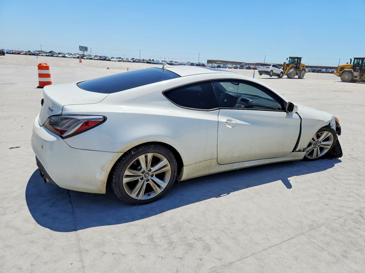 2010 Hyundai Genesis Coupe 3.8l White vin: KMHHU6KH6AU017002