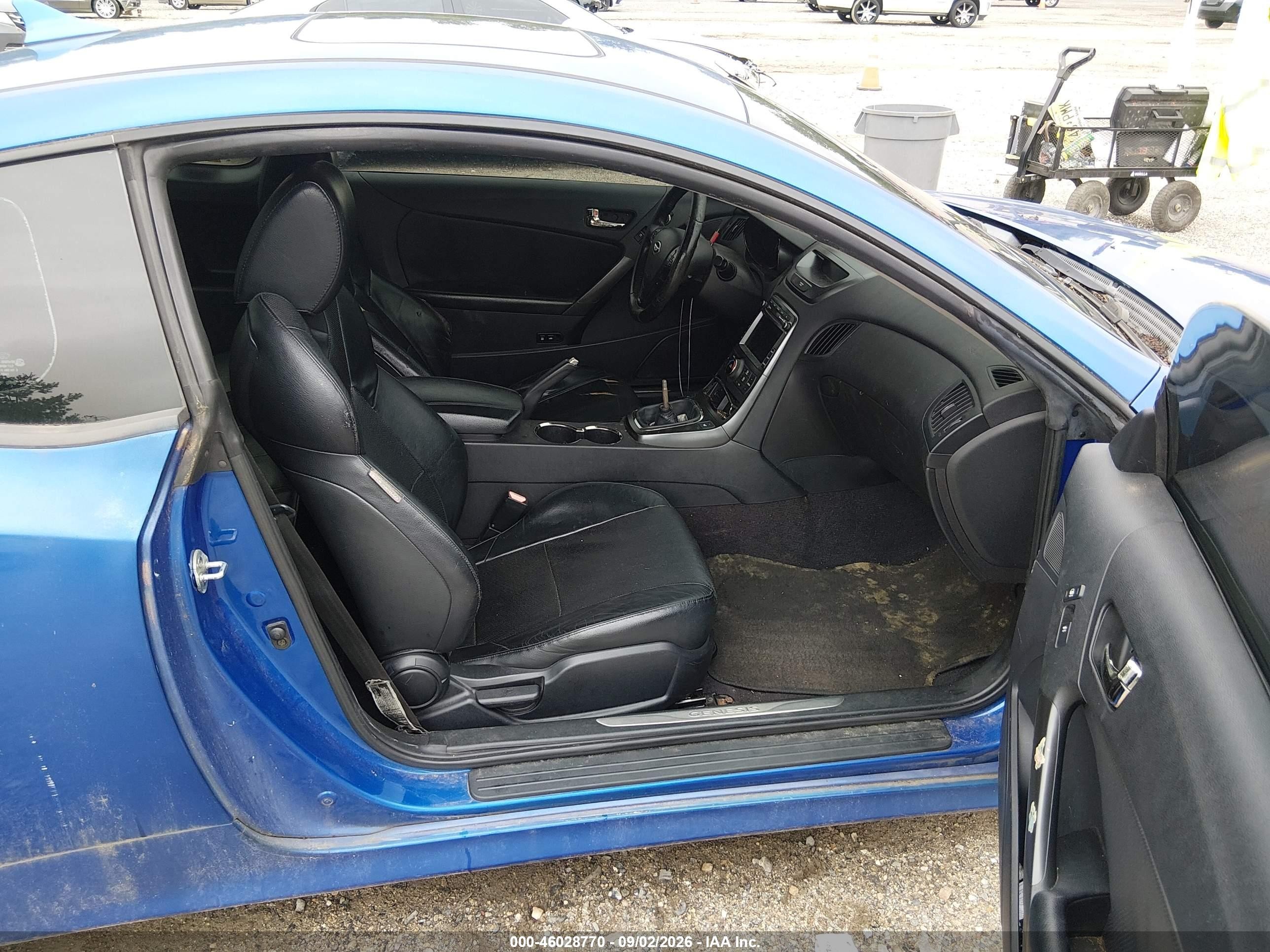 2011 Hyundai Genesis 3.8 Track Синий vin: KMHHU6KH6BU048994