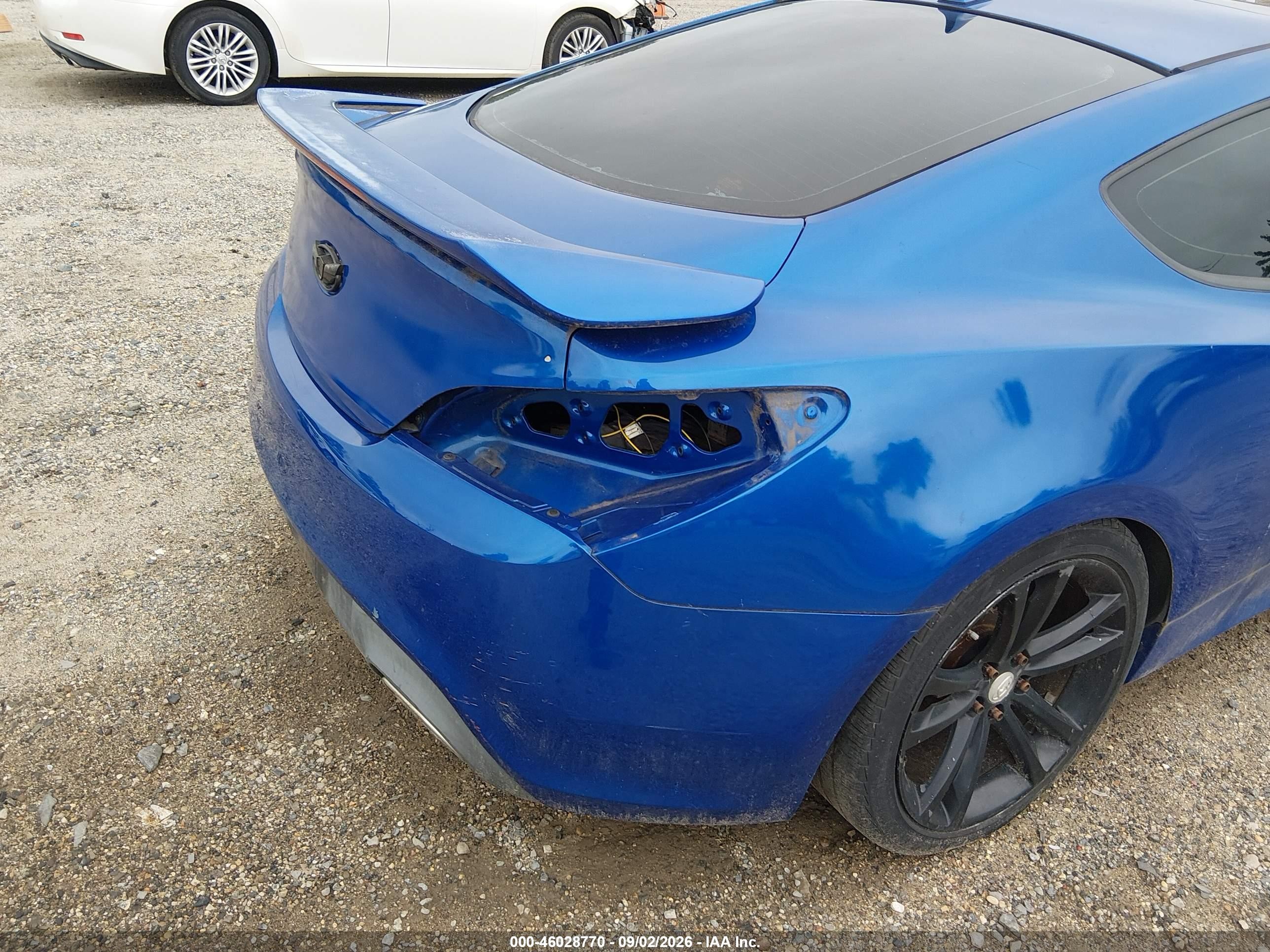 2011 Hyundai Genesis 3.8 Track Синий vin: KMHHU6KH6BU048994