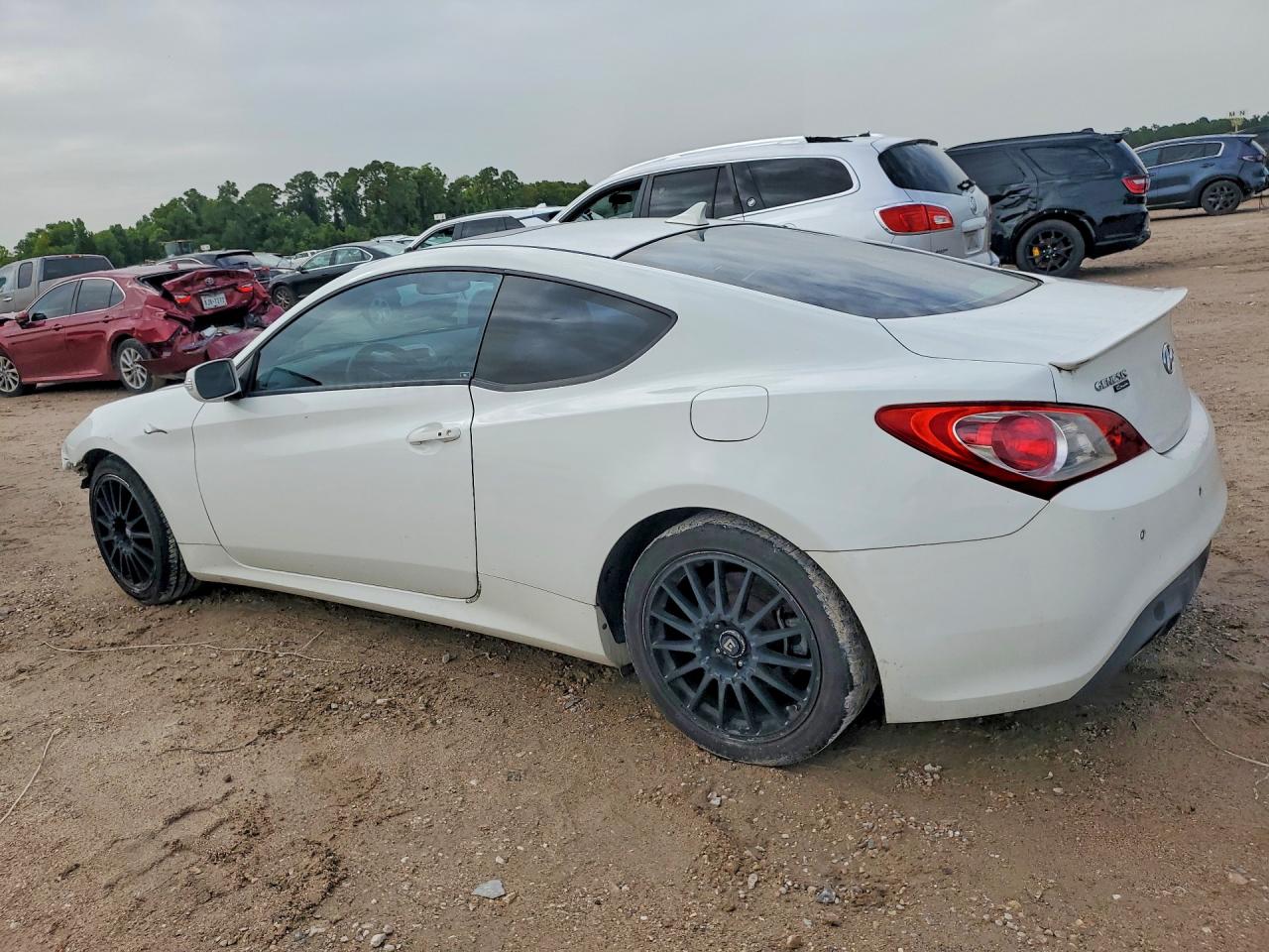 2012 Hyundai Genesis Coupe 3.8l White vin: KMHHU6KH6CU069653