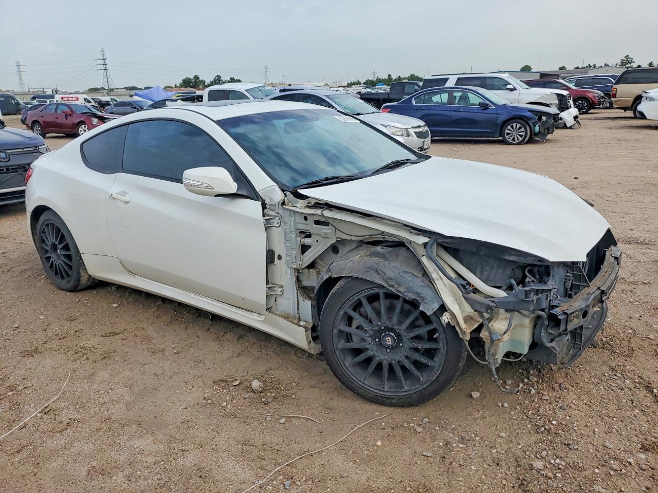 2012 Hyundai Genesis Coupe 3.8l White vin: KMHHU6KH6CU069653