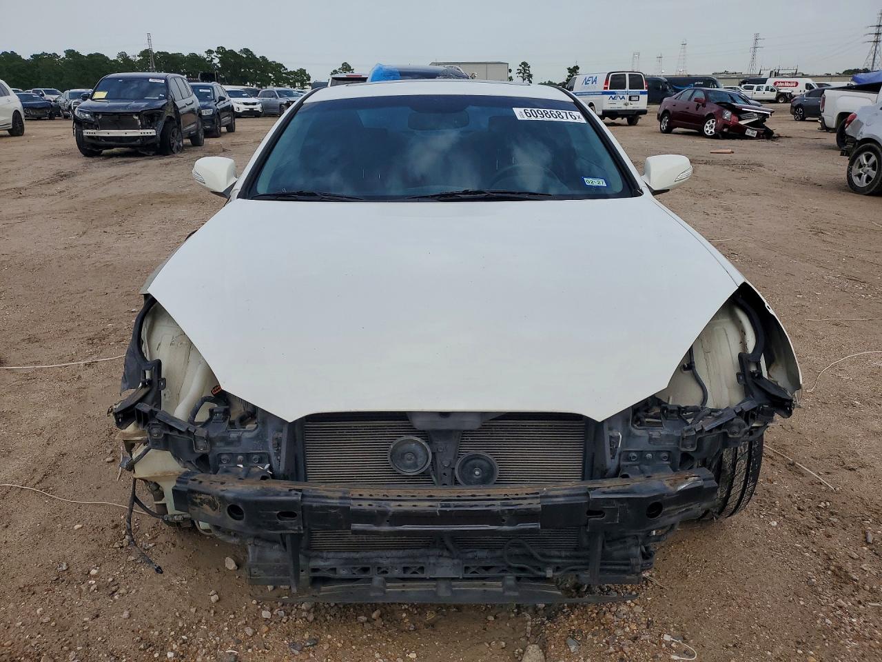 2012 Hyundai Genesis Coupe 3.8l White vin: KMHHU6KH6CU069653