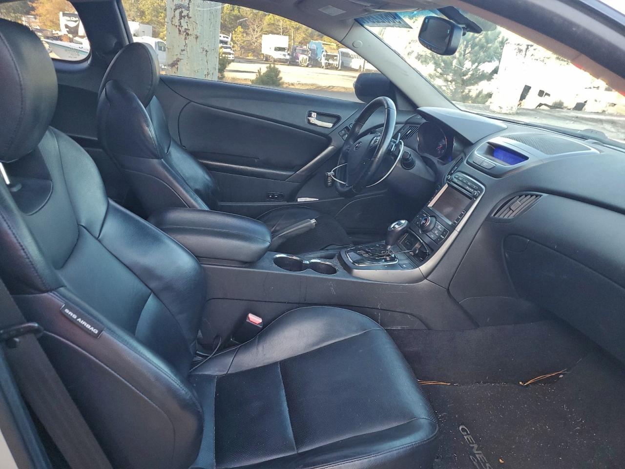 2012 Hyundai Genesis Coupe Silver vin: KMHHU6KH6CU078594