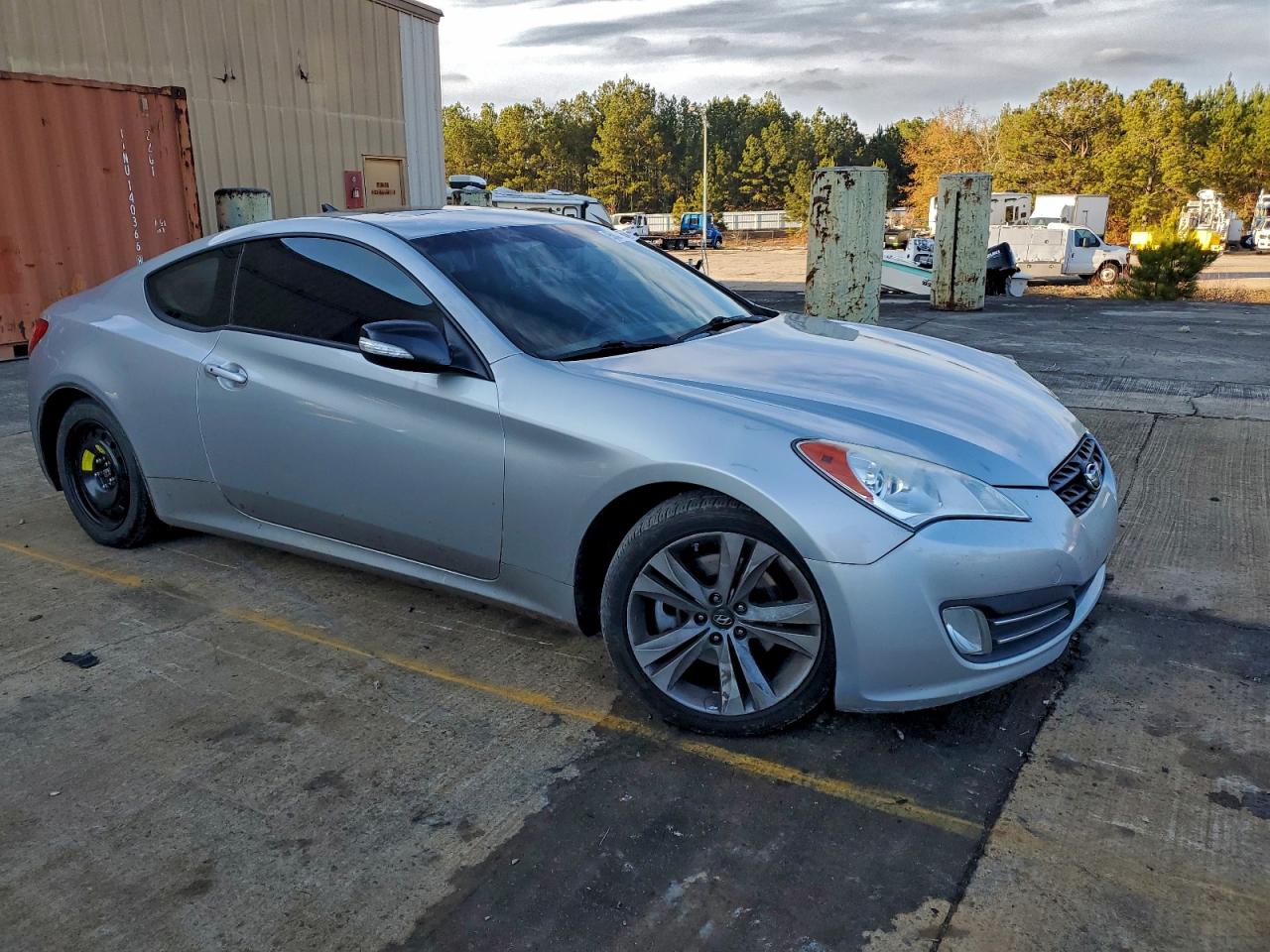 2012 Hyundai Genesis Coupe Silver vin: KMHHU6KH6CU078594