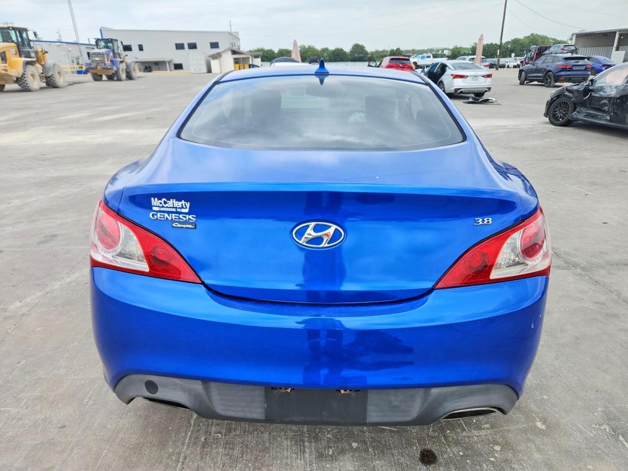 2010 Hyundai Genesis Coupe 3.8l Blue vin: KMHHU6KH7AU023312