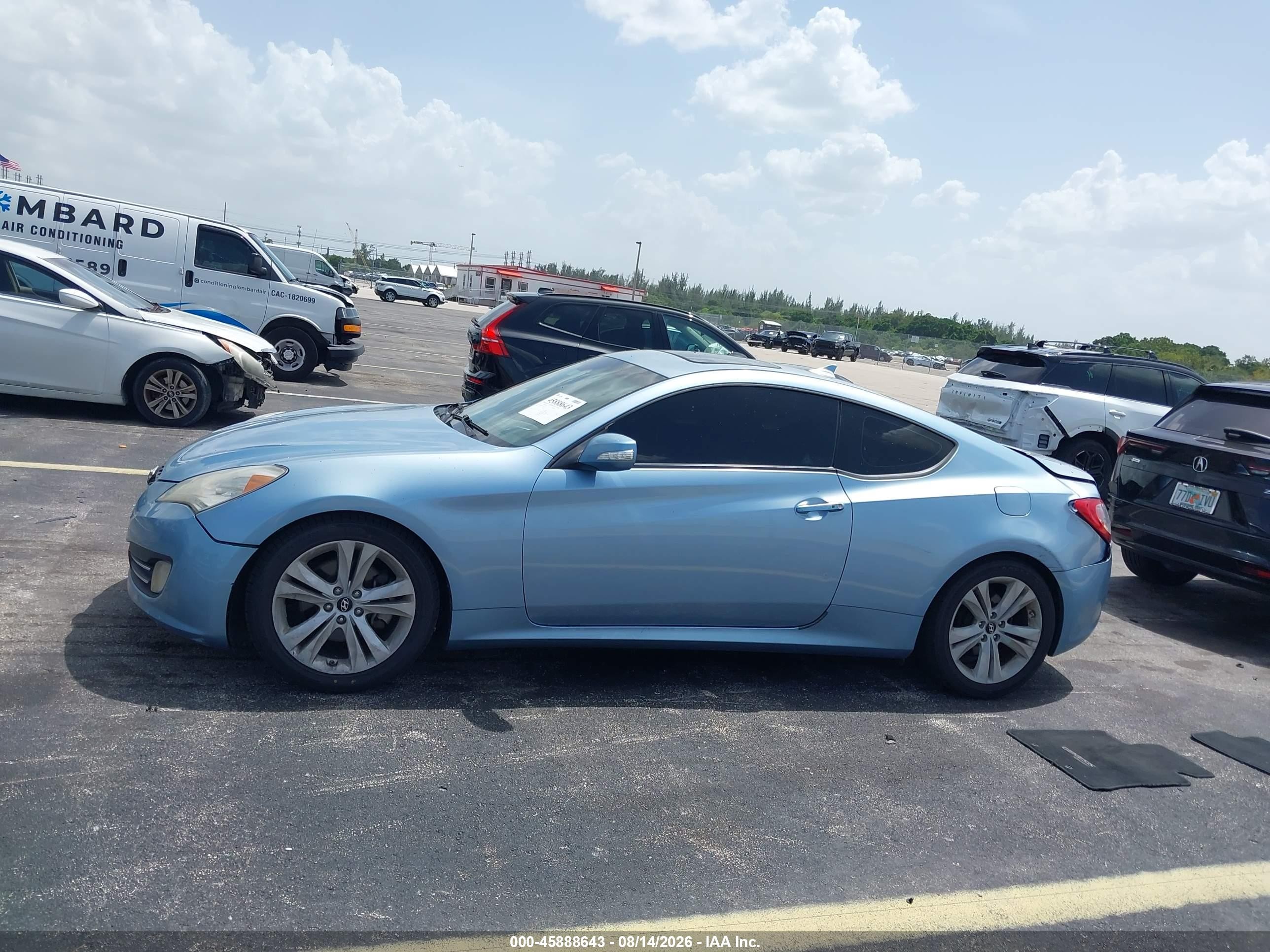 2011 Hyundai Genesis 3.8 Grand Touring Blue vin: KMHHU6KH7BU063293