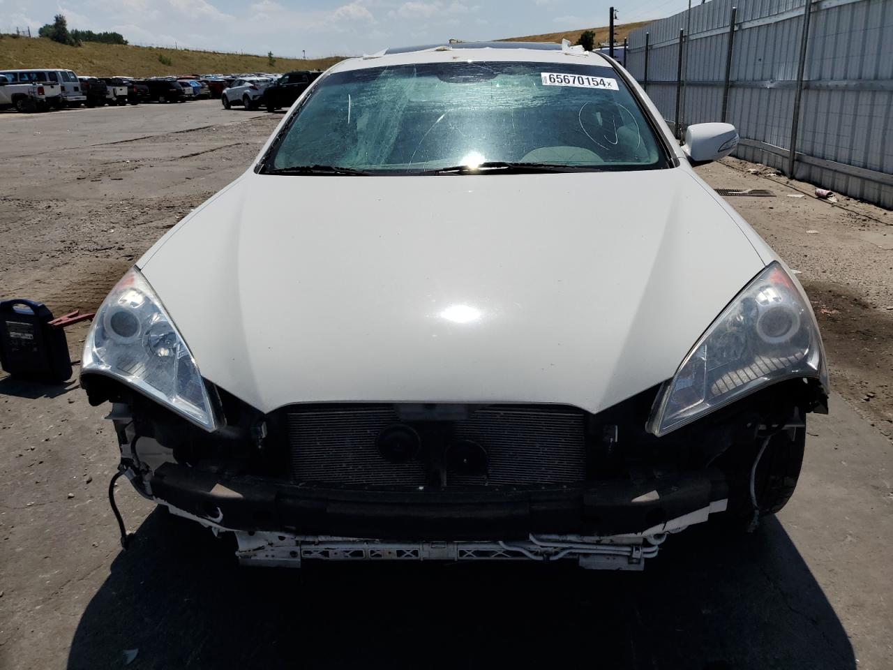 2012 Hyundai Genesis Coupe 3.8l White vin: KMHHU6KH7CU065787