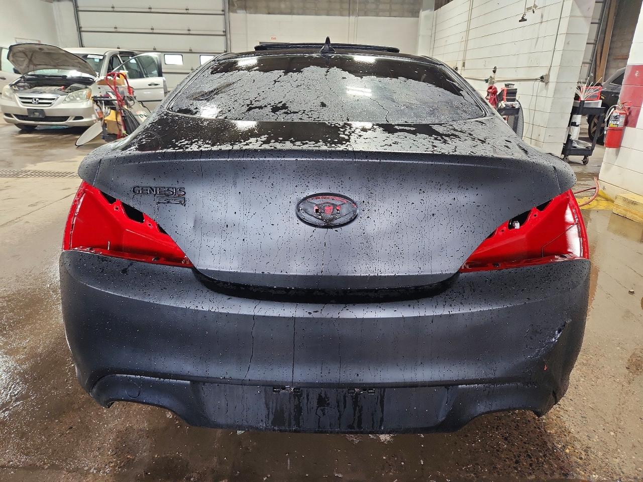 2011 Hyundai Genesis Coupe 3.8l R-spec Gray vin: KMHHU6KH8BU063092