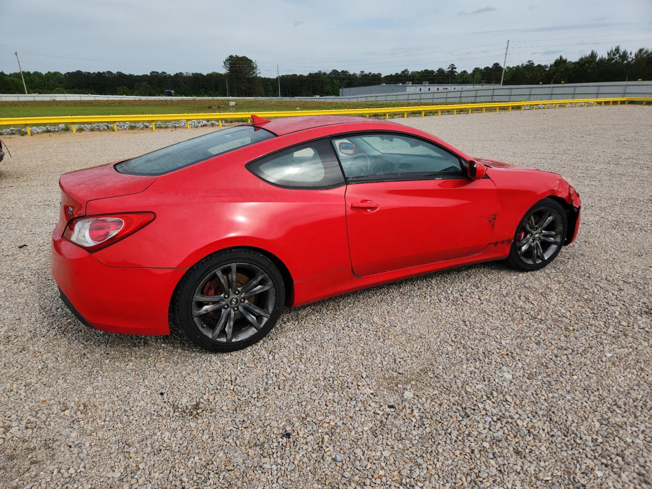 2011 Hyundai Genesis Coupe 3.8l Red vin: KMHHU6KHXBU047248