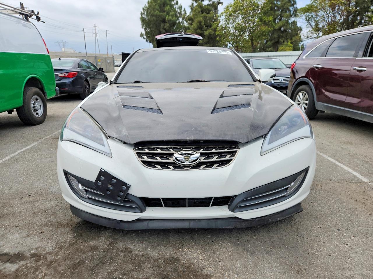 2011 Hyundai Genesis Coupe 3.8l White vin: KMHHU6KHXBU055298