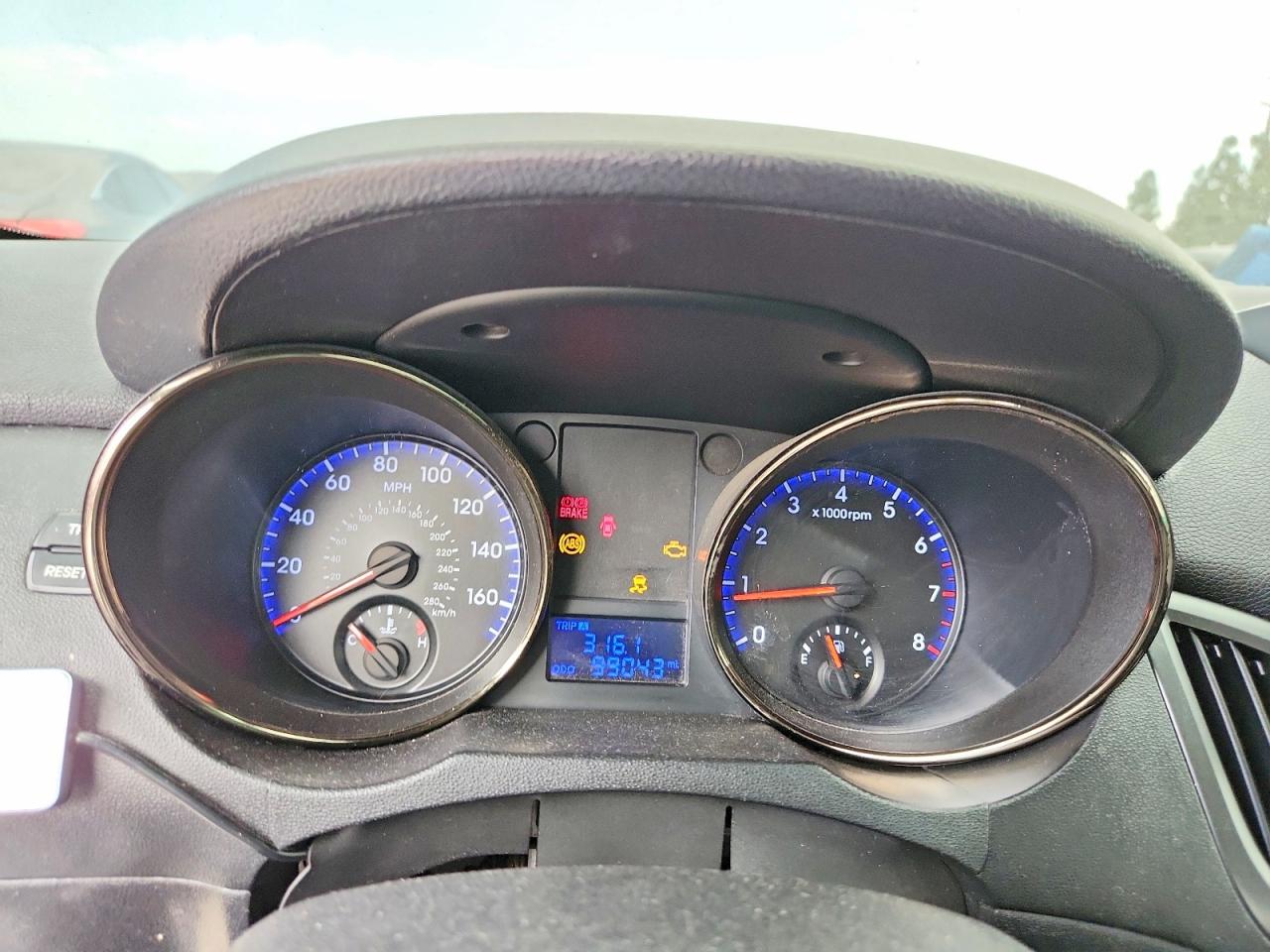 2011 Hyundai Genesis Coupe 3.8l White vin: KMHHU6KHXBU055298