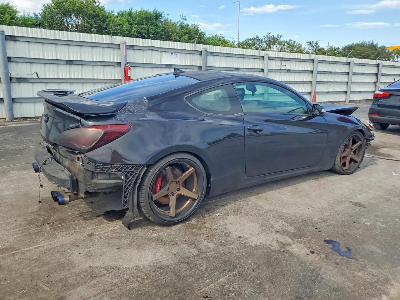 2013 Hyundai Genesis Coupe 3.8 Track Черный vin: KMHHU6KJ0DU081303