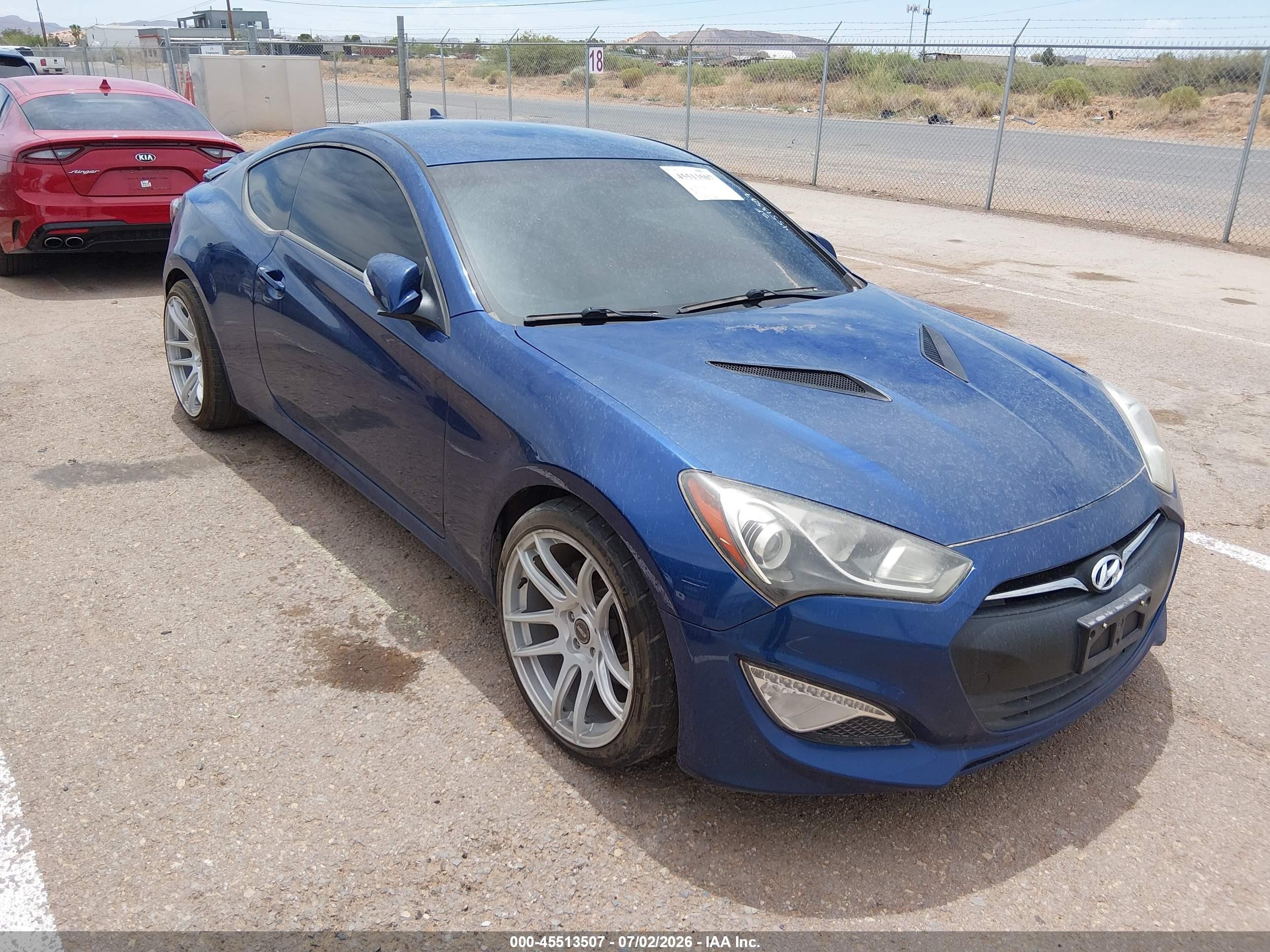 2015 Hyundai Genesis   Blue vin: KMHHU6KJ0FU122757