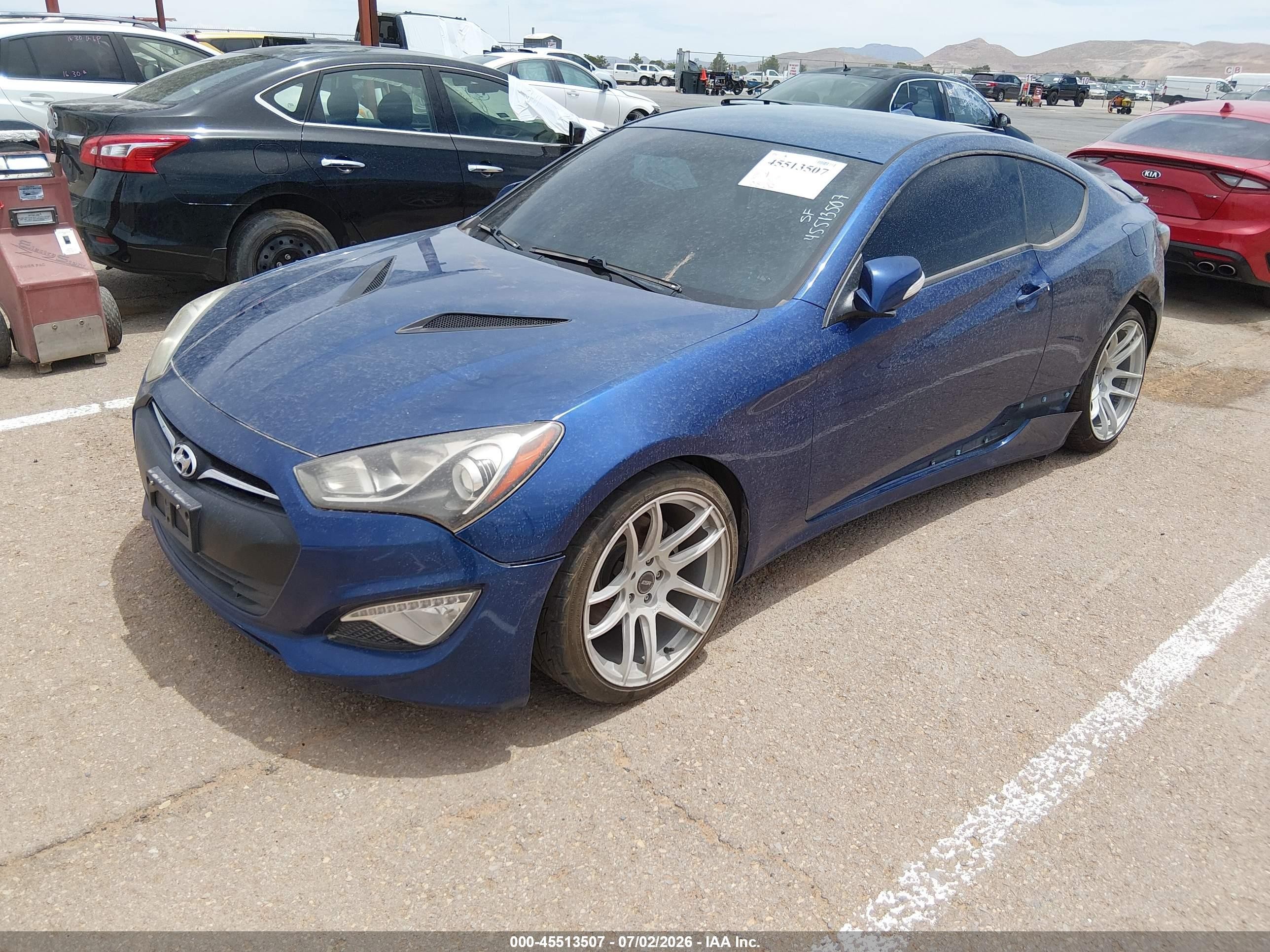 2015 Hyundai Genesis   Blue vin: KMHHU6KJ0FU122757