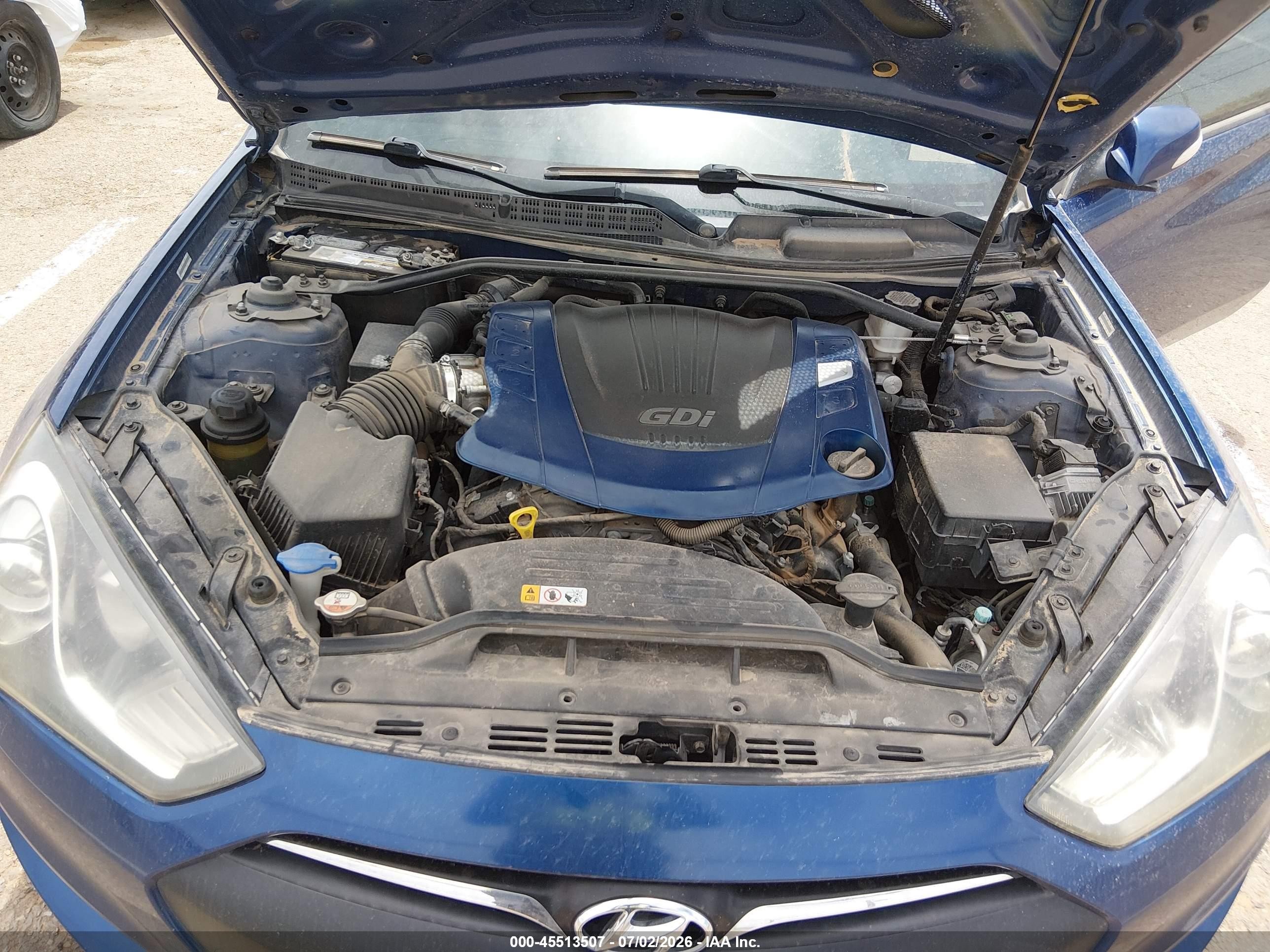 2015 Hyundai Genesis   Blue vin: KMHHU6KJ0FU122757