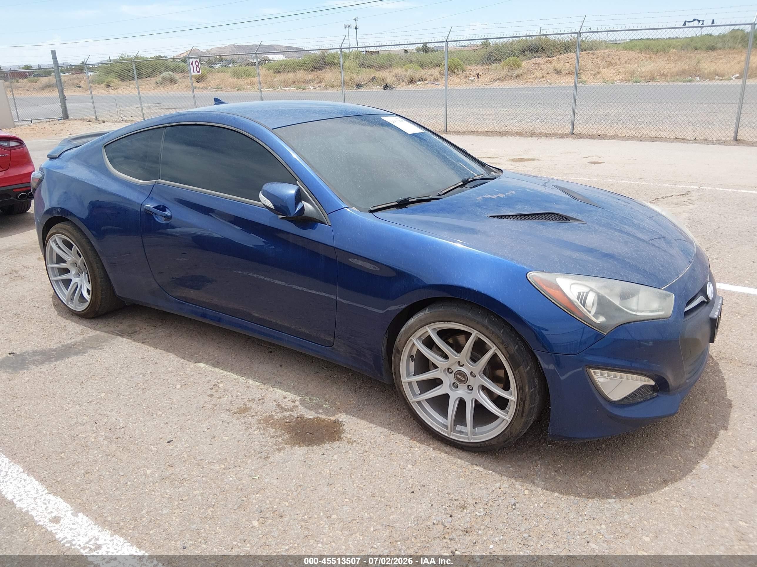 2015 Hyundai Genesis   Blue vin: KMHHU6KJ0FU122757