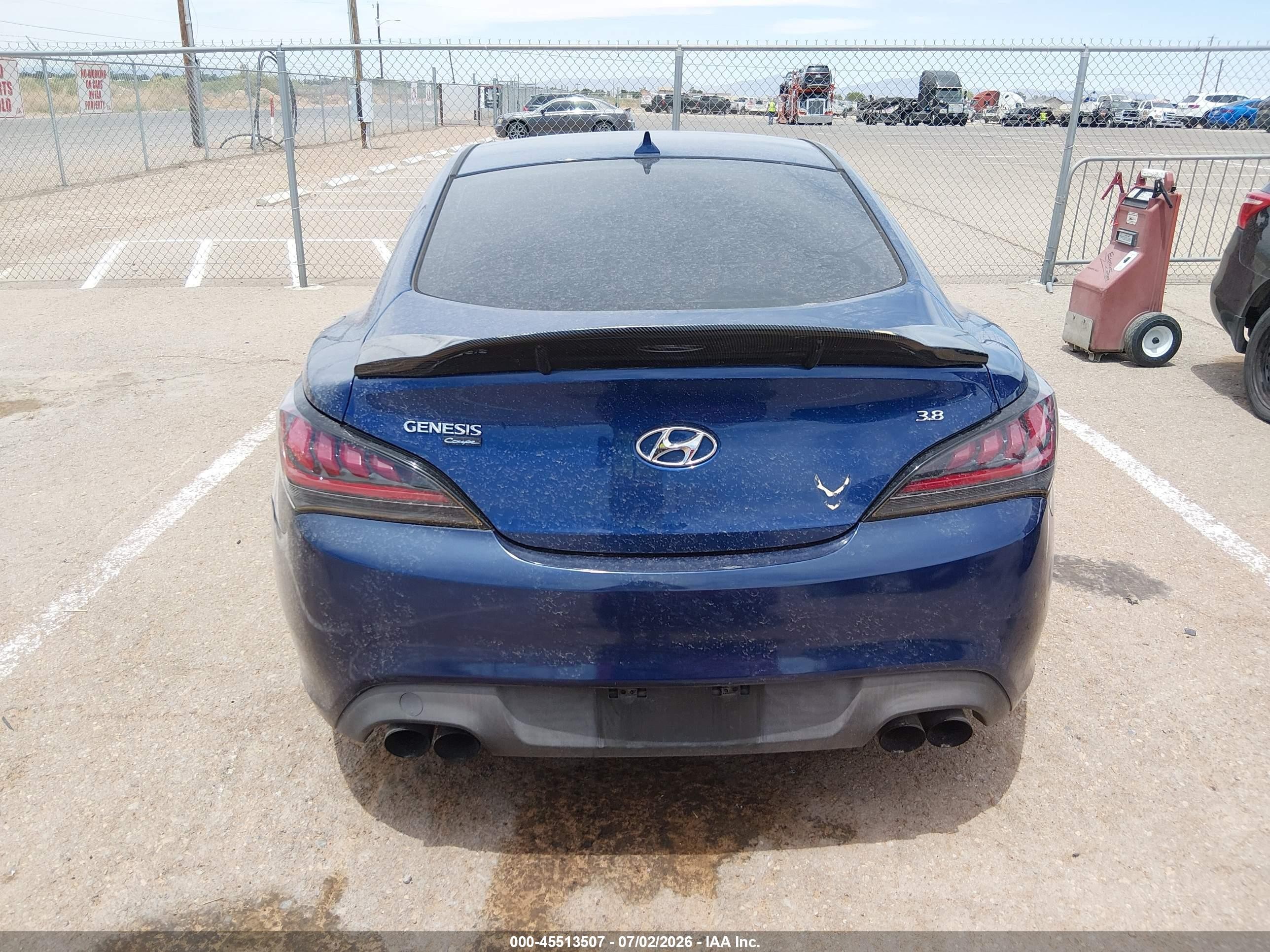 2015 Hyundai Genesis   Blue vin: KMHHU6KJ0FU122757