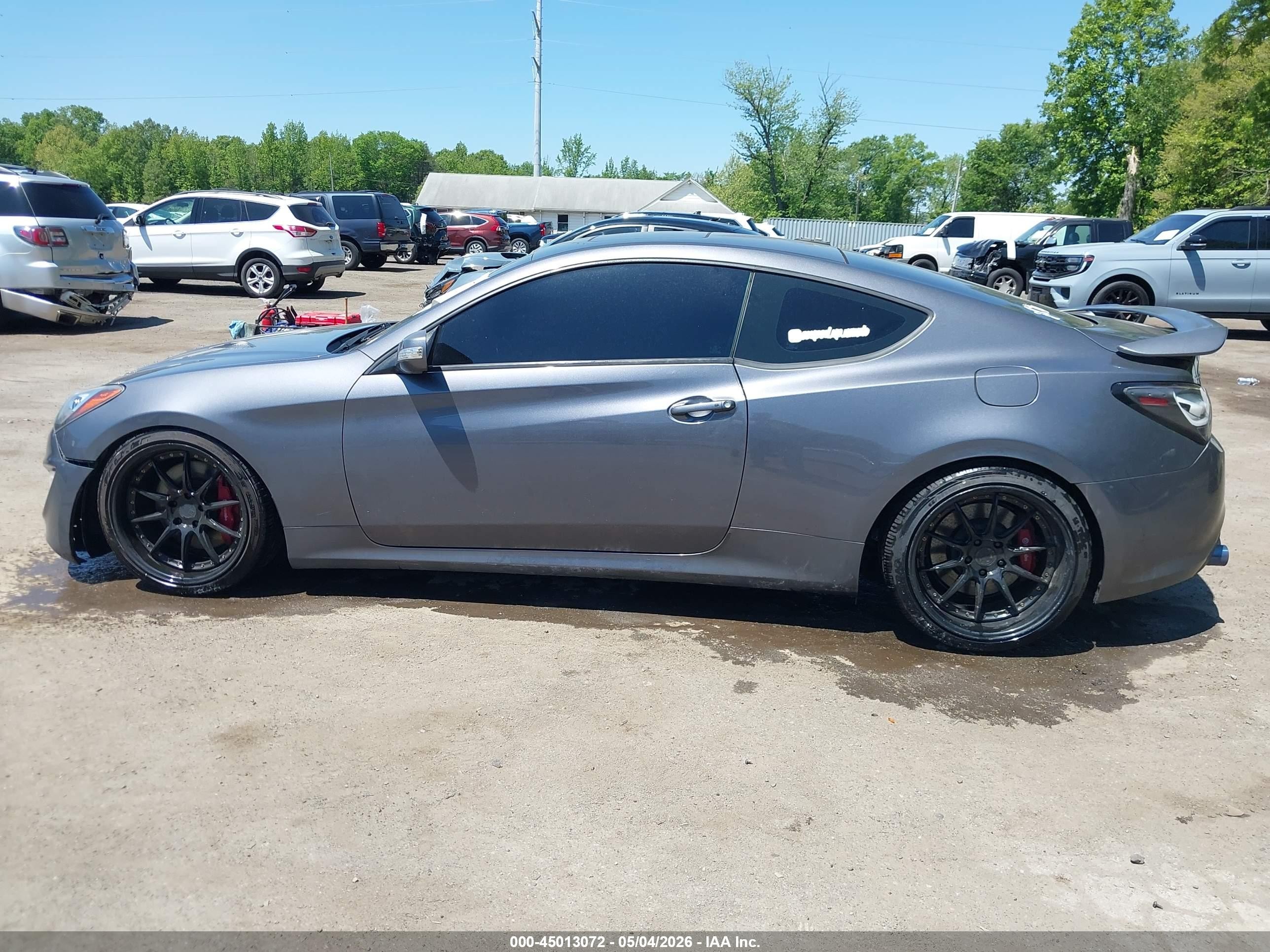 2015 Hyundai Genesis   Серый vin: KMHHU6KJ0FU128154