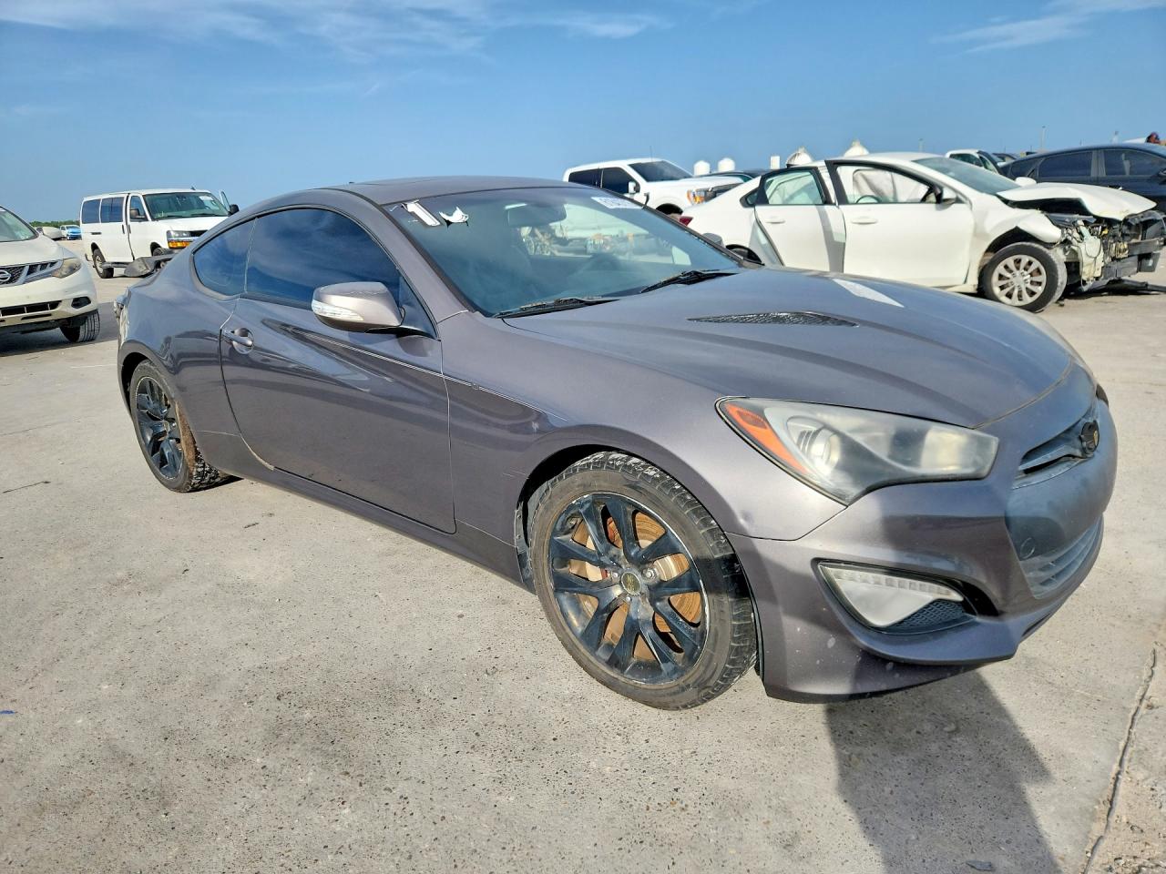 2013 Hyundai Genesis Coupe 3.8 Grand Touring Gray vin: KMHHU6KJ1DU094982