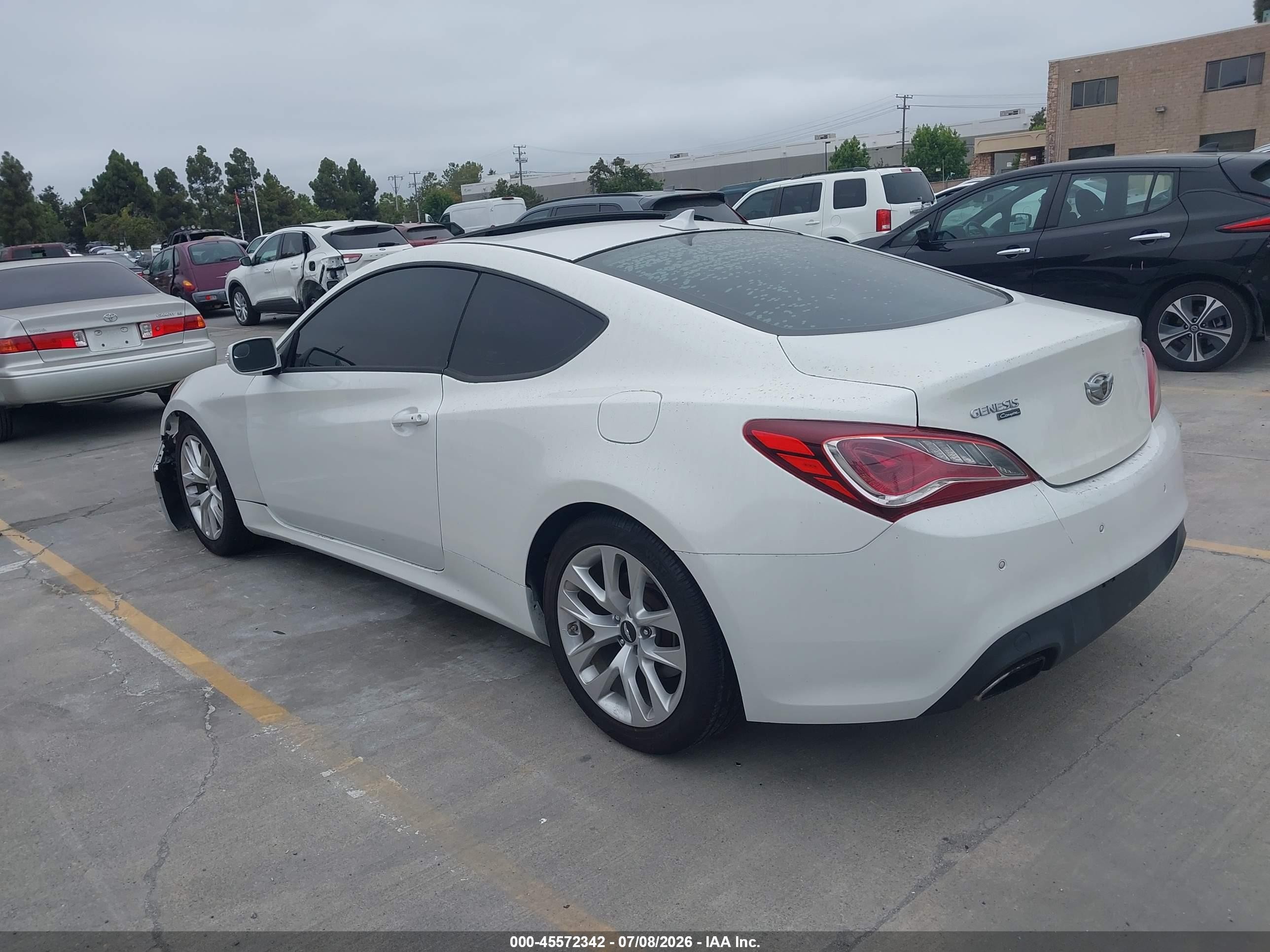 2013 Hyundai Genesis 3.8 Grand Touring White vin: KMHHU6KJ1DU109125