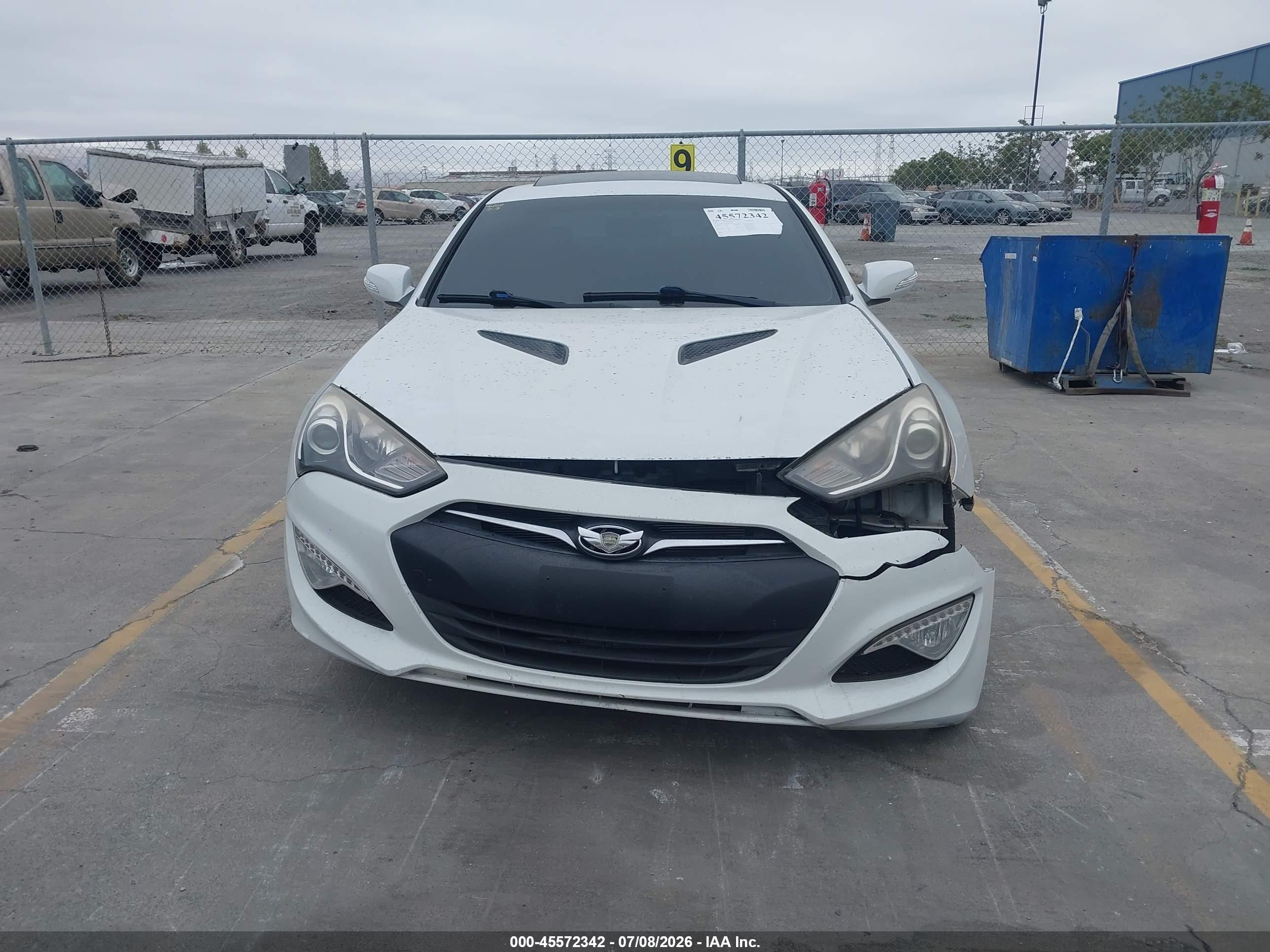 2013 Hyundai Genesis 3.8 Grand Touring White vin: KMHHU6KJ1DU109125