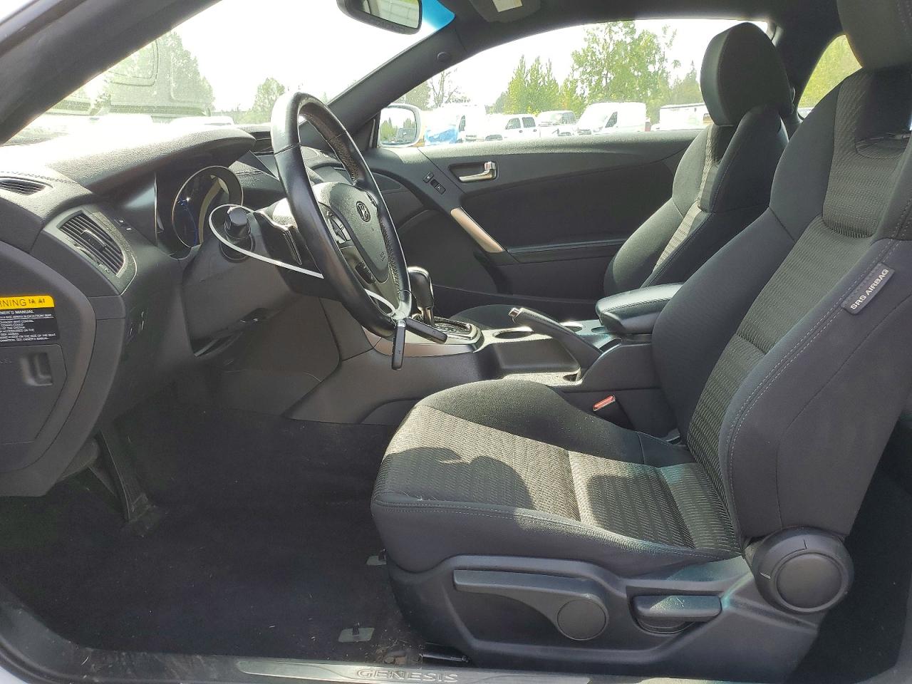 2015 Hyundai Genesis Coupe 3.8 White vin: KMHHU6KJ1FU123657