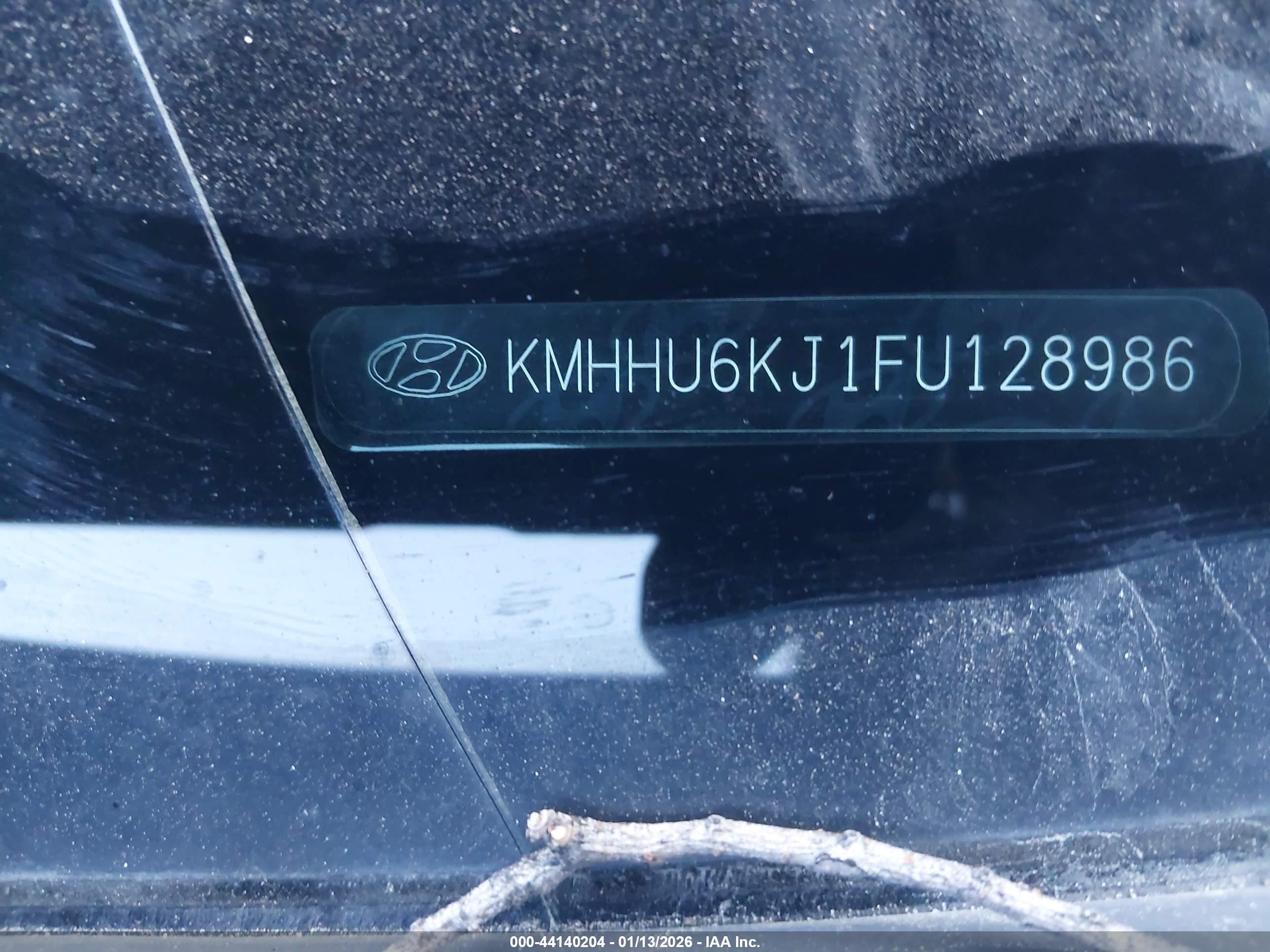2015 Hyundai Genesis 3.8 Ultimate Black vin: KMHHU6KJ1FU128986