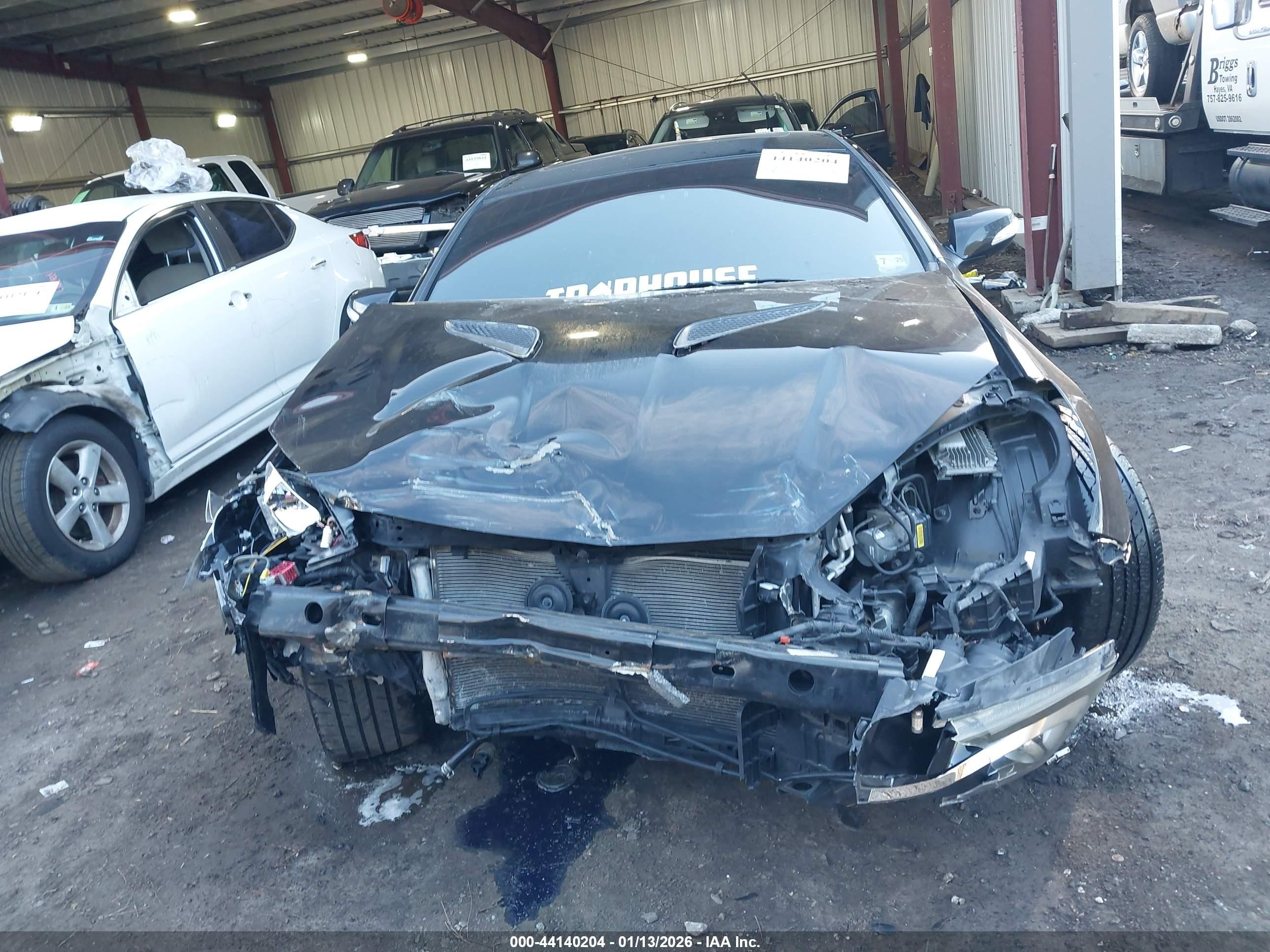 2015 Hyundai Genesis 3.8 Ultimate Black vin: KMHHU6KJ1FU128986