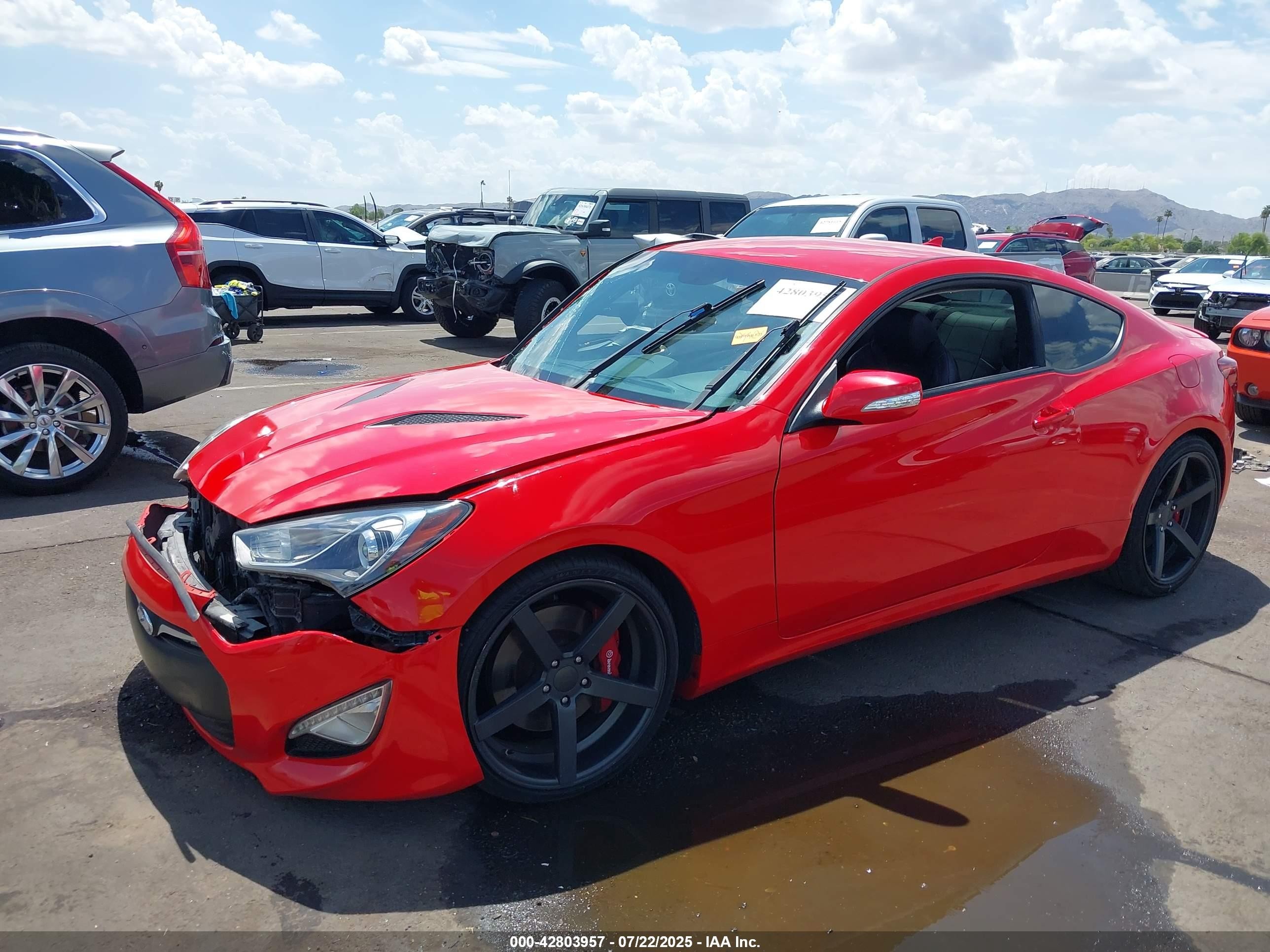2015 Hyundai Genesis 3.8 R-spec Красный vin: KMHHU6KJ1FU130382