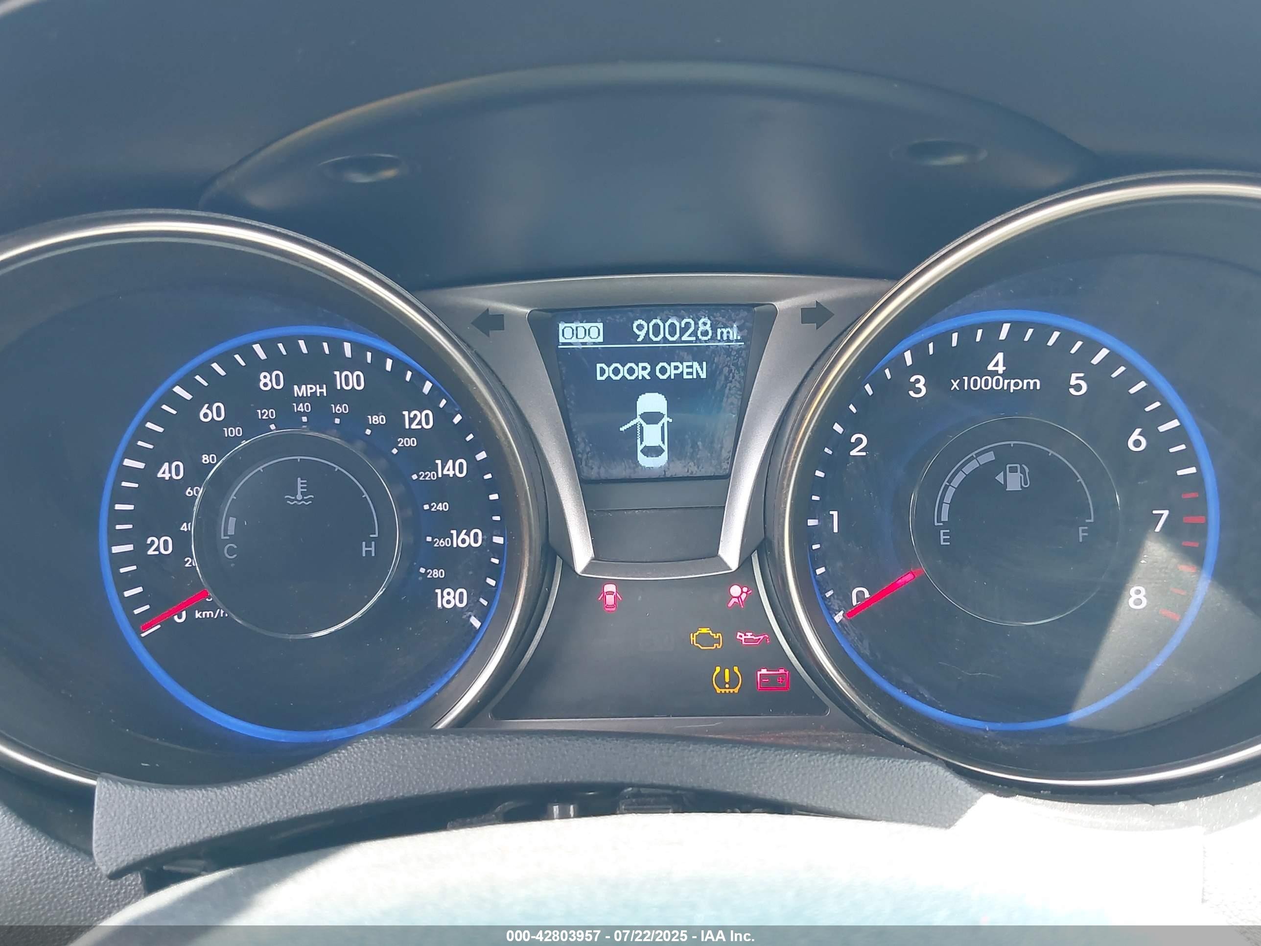2015 Hyundai Genesis 3.8 R-spec Красный vin: KMHHU6KJ1FU130382