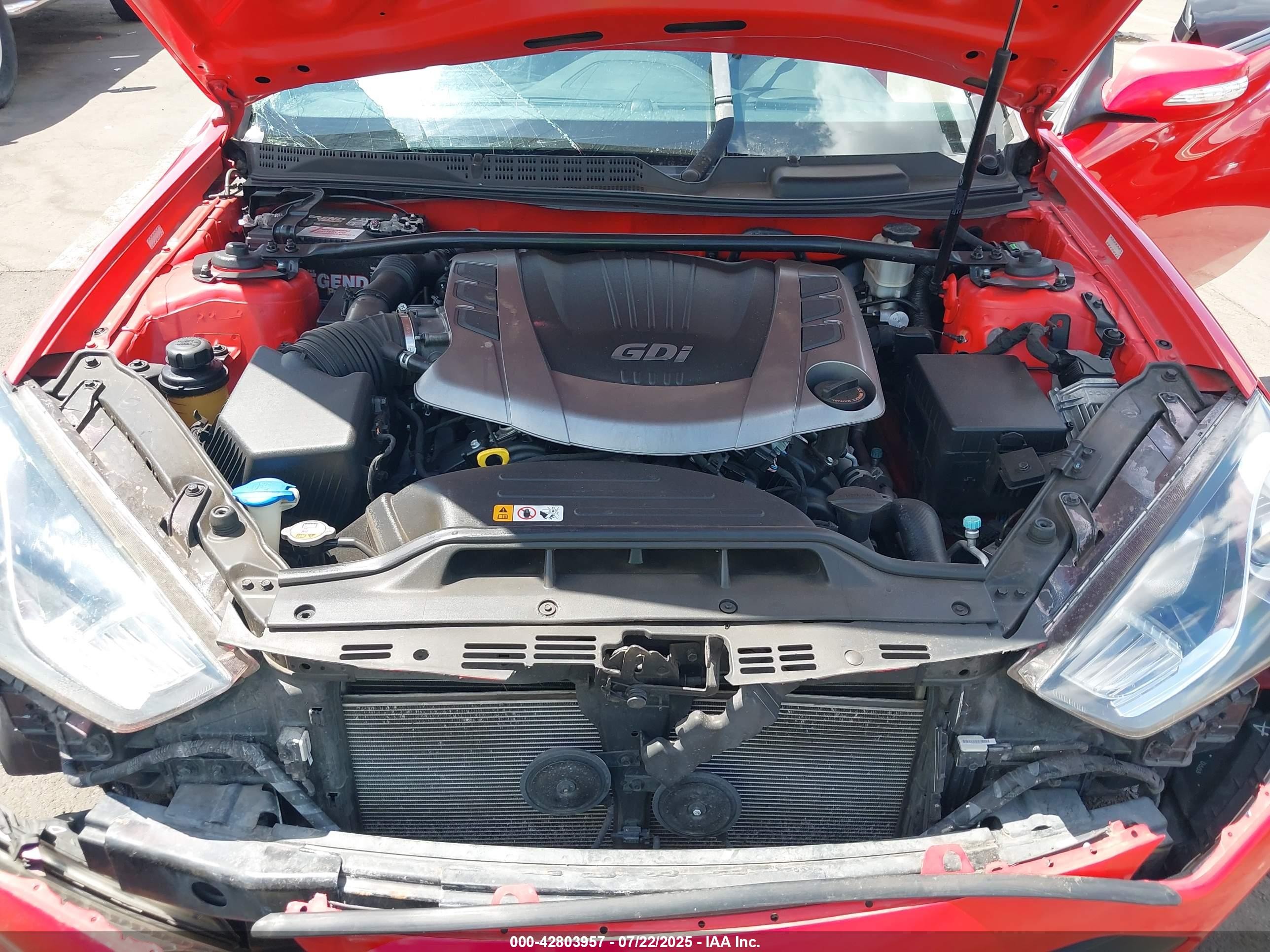 2015 Hyundai Genesis 3.8 R-spec Красный vin: KMHHU6KJ1FU130382