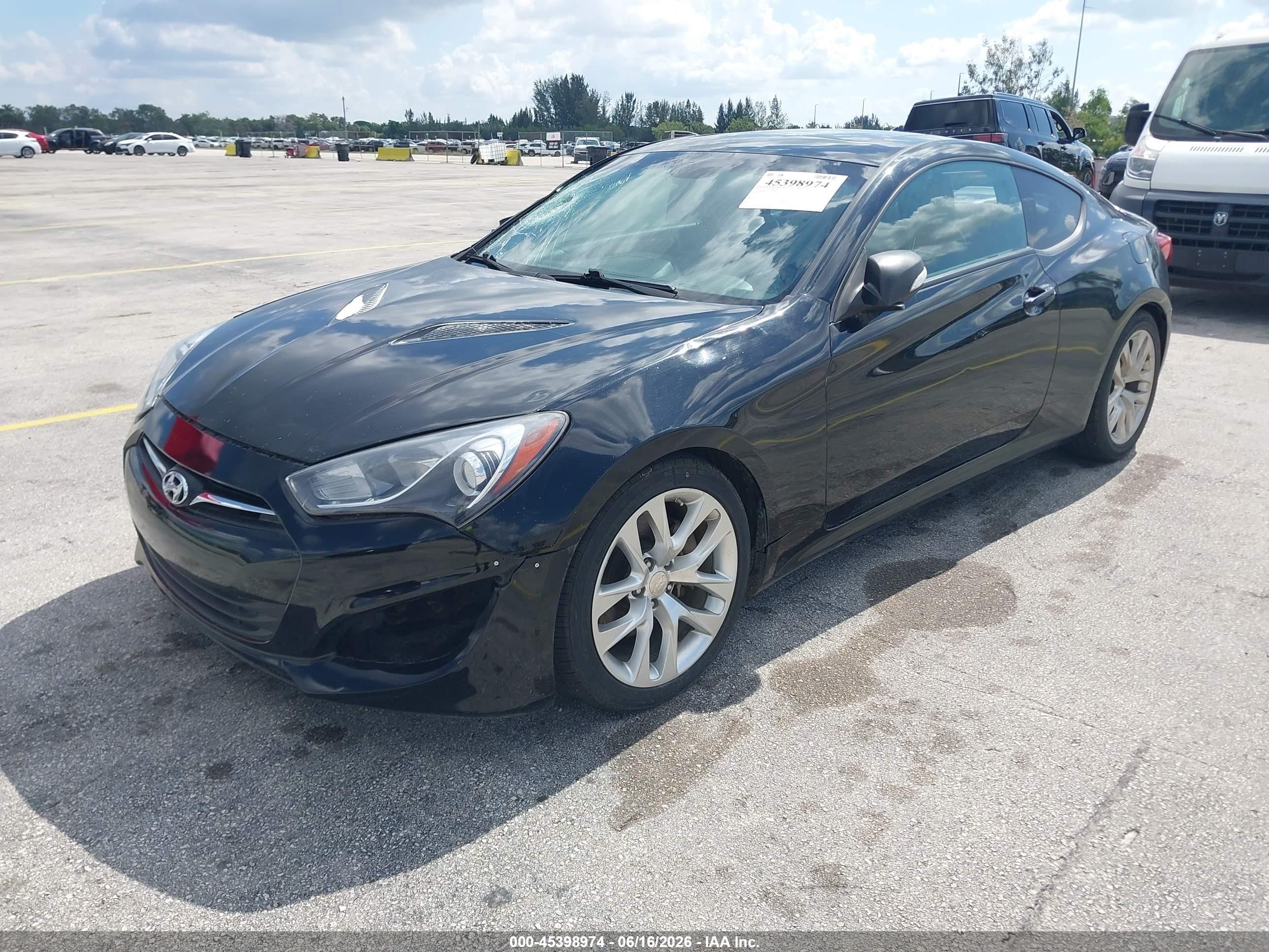 2013 Hyundai Genesis   Black vin: KMHHU6KJ2DU079763