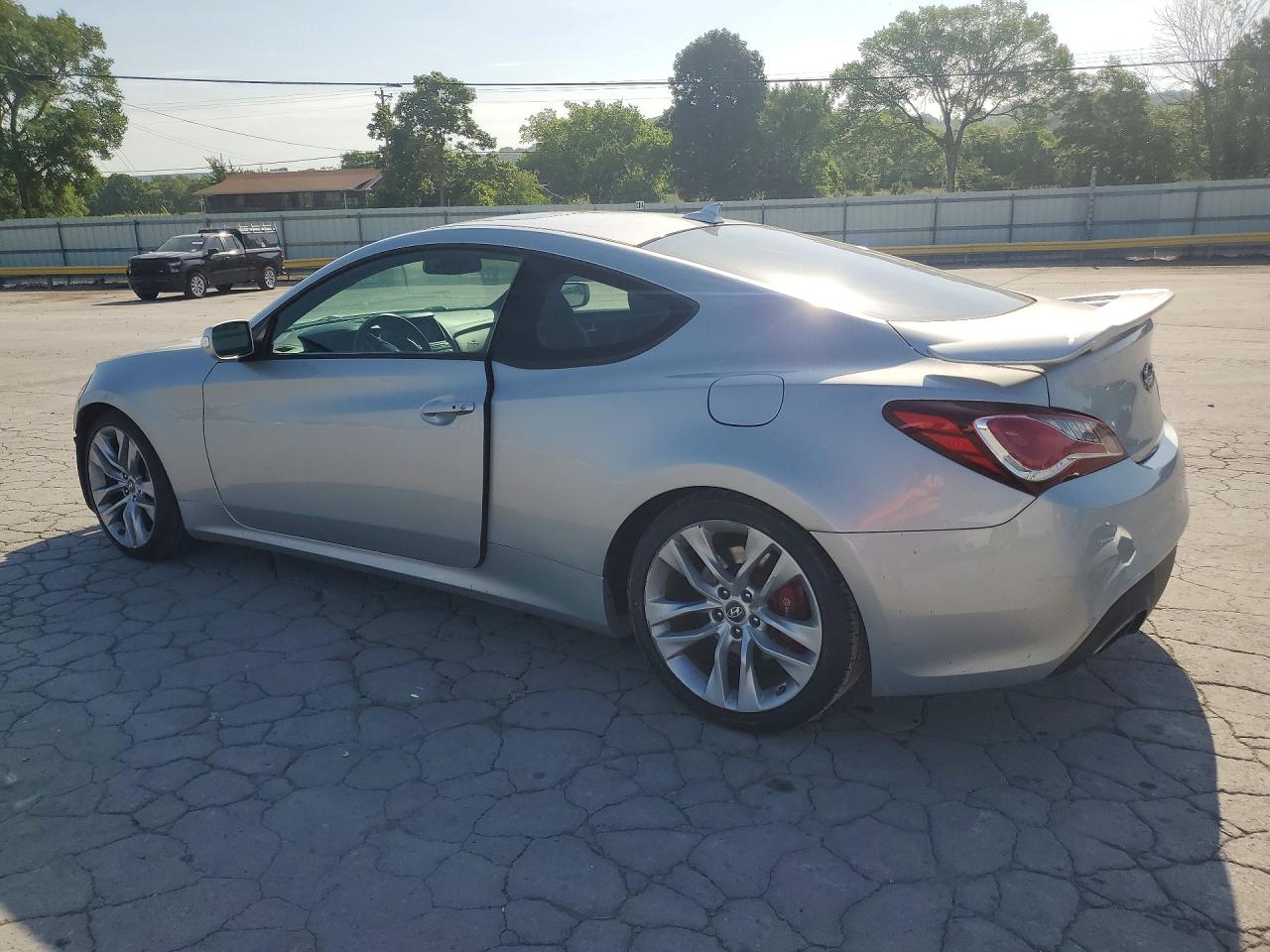 2013 Hyundai Genesis Coupe 3.8l Silver vin: KMHHU6KJ2DU080461