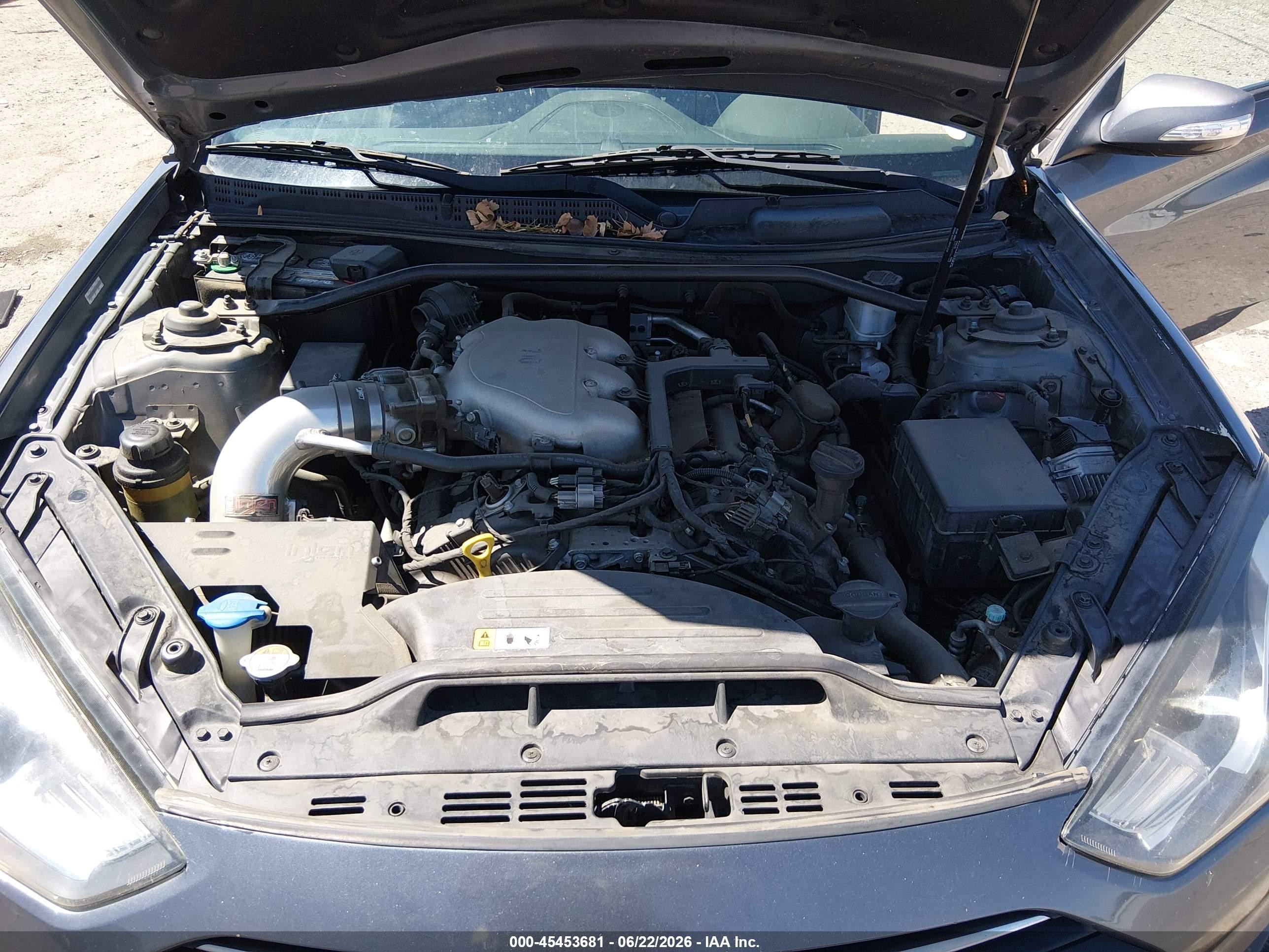 2014 Hyundai Genesis 3.8 R-spec Gray vin: KMHHU6KJ2EU118028