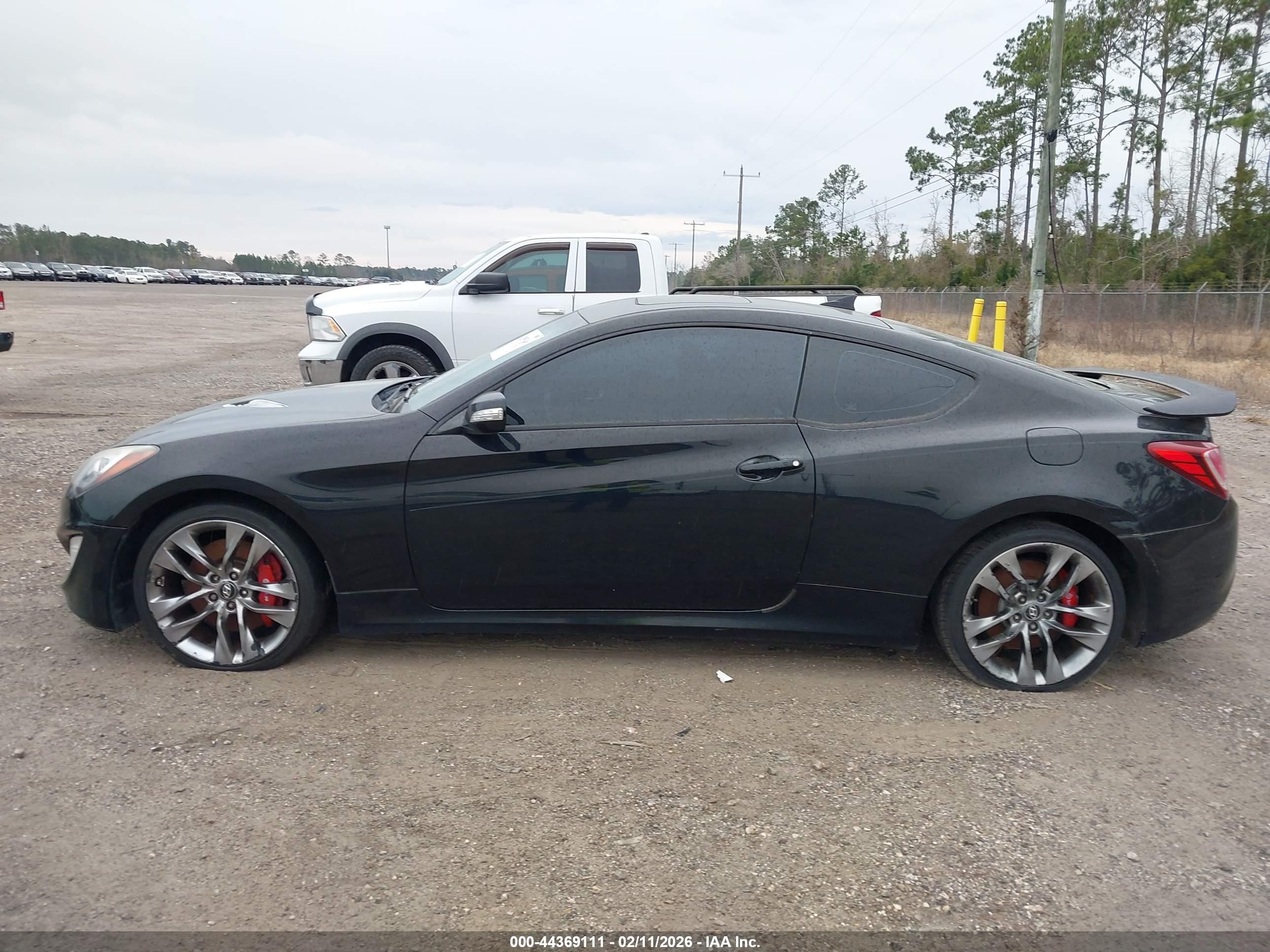2015 Hyundai Genesis 3.8 Ultimate Черный vin: KMHHU6KJ2FU125997