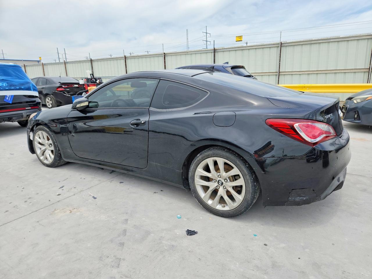 2013 Hyundai Genesis Coupe 3.8l Black vin: KMHHU6KJ3DU105626