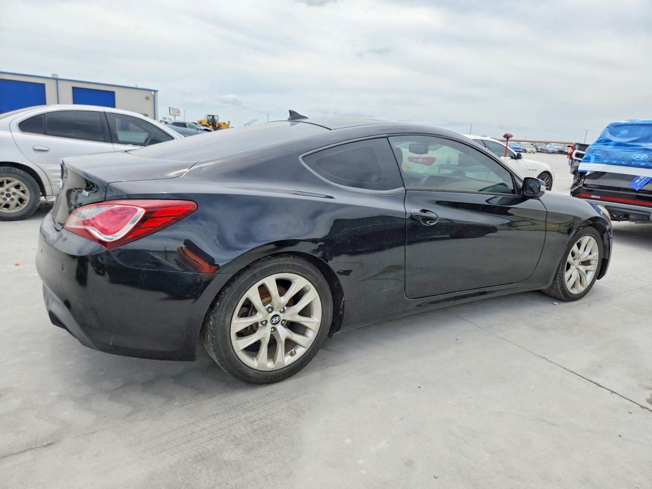 2013 Hyundai Genesis Coupe 3.8l Black vin: KMHHU6KJ3DU105626