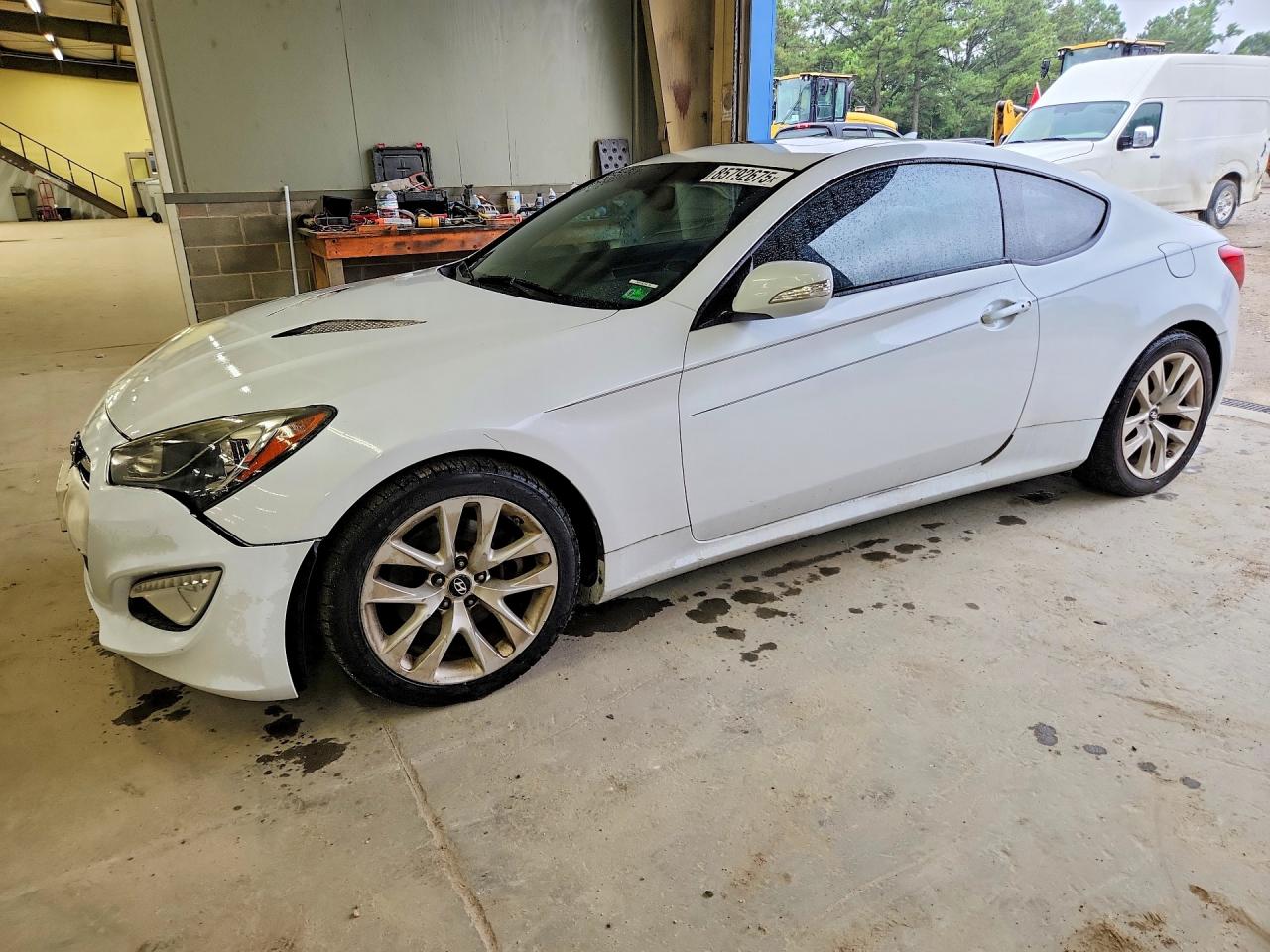 2014 Hyundai Genesis Coupe 3.8l White vin: KMHHU6KJ3EU116837
