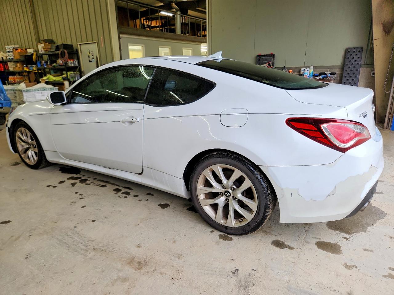 2014 Hyundai Genesis Coupe 3.8l White vin: KMHHU6KJ3EU116837