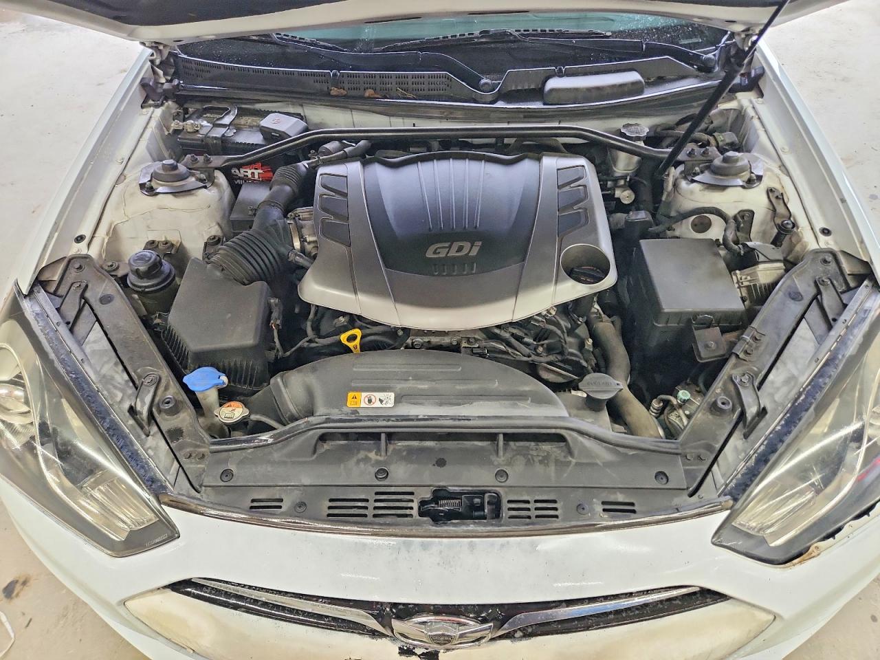 2014 Hyundai Genesis Coupe 3.8l White vin: KMHHU6KJ3EU116837
