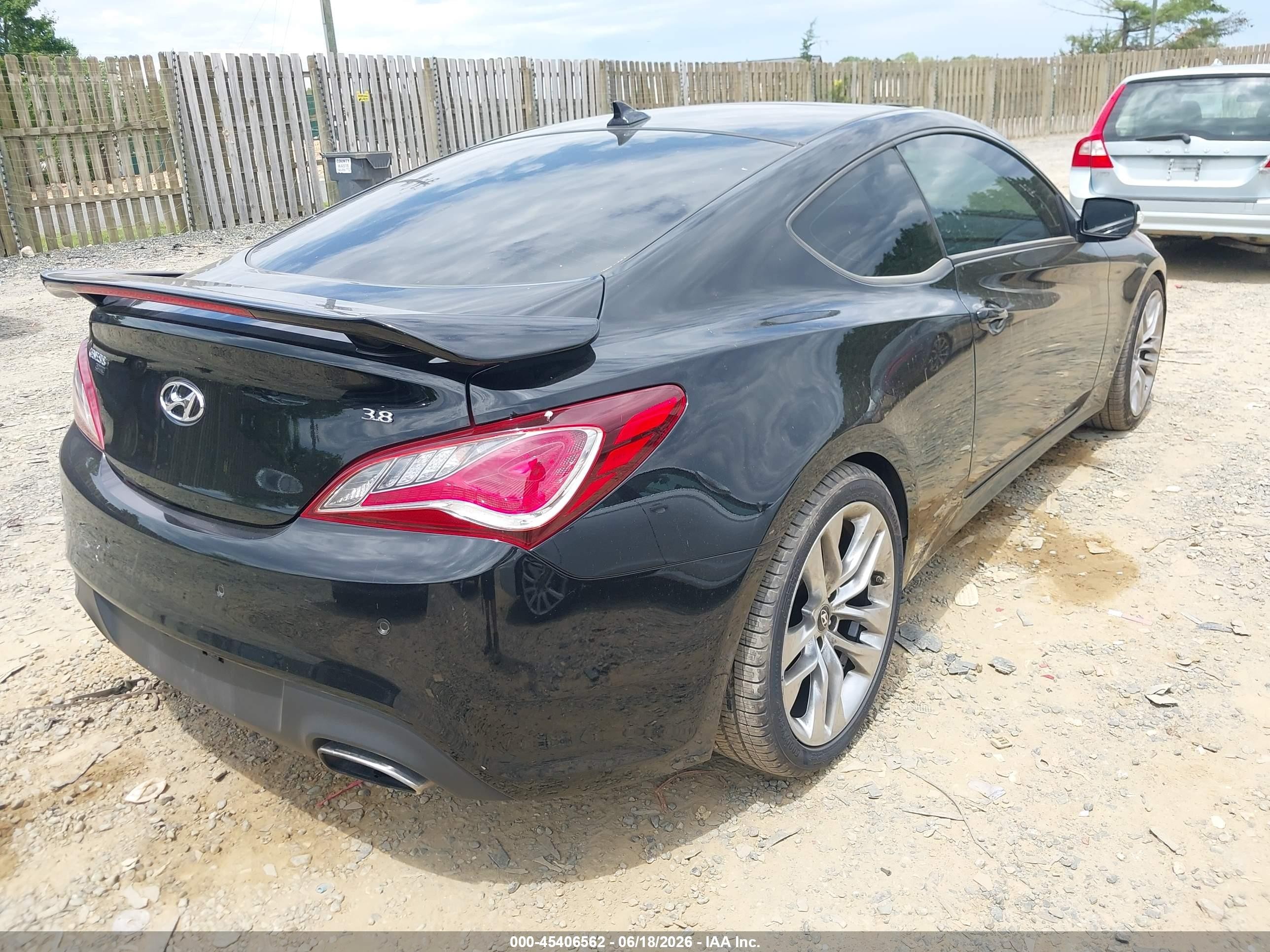 2015 Hyundai Genesis 3.8 Ultimate Black vin: KMHHU6KJ3FU123238